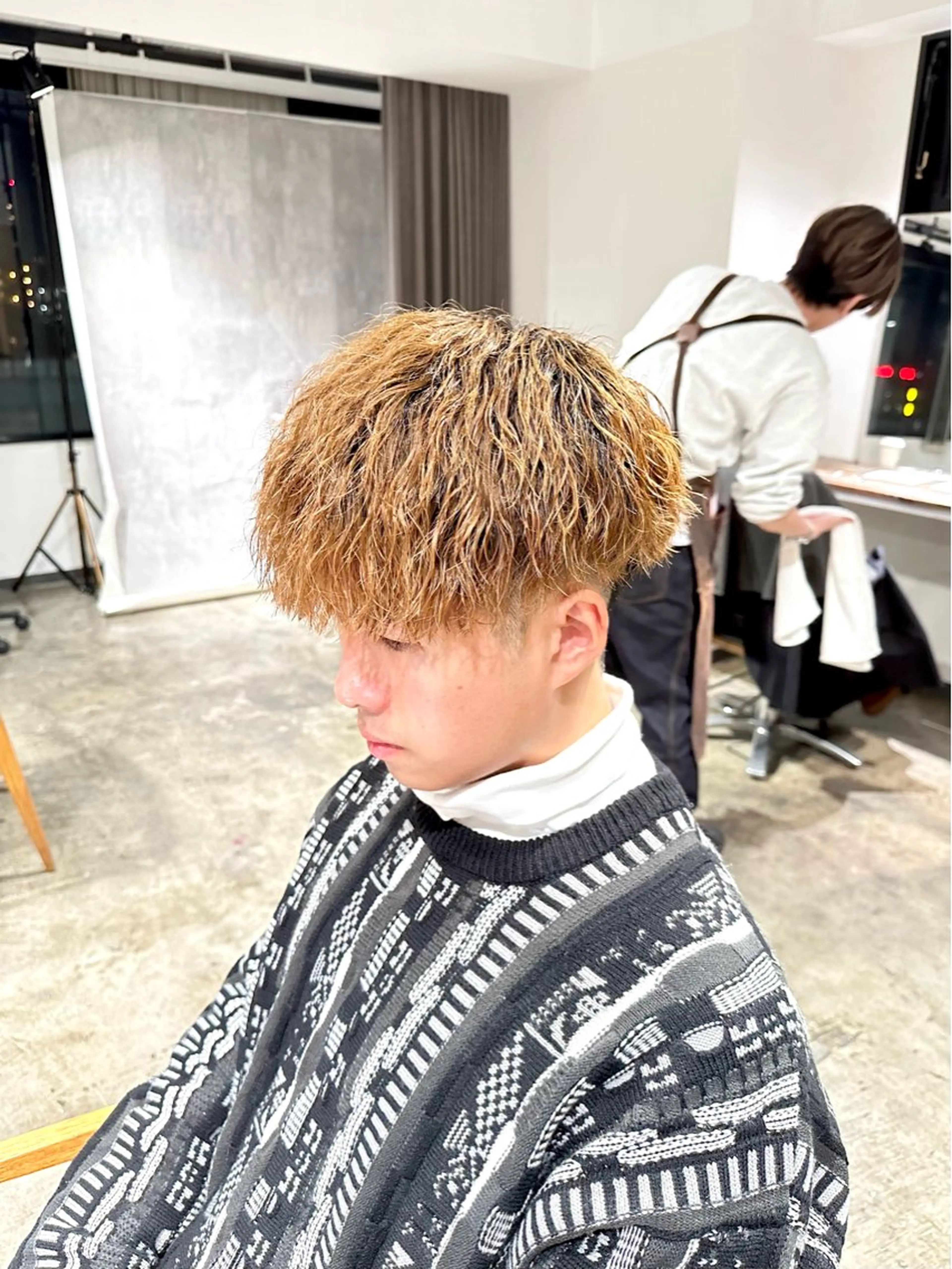 メンズ メンズブリーチ マッシュ メンズパーマ メンズツイストパーマ ツイストパーマ カット ヘアカラー パーマ トリートメント 骨格補正施術/メンズ 専門美容師/YUYAのヘアスタイル
