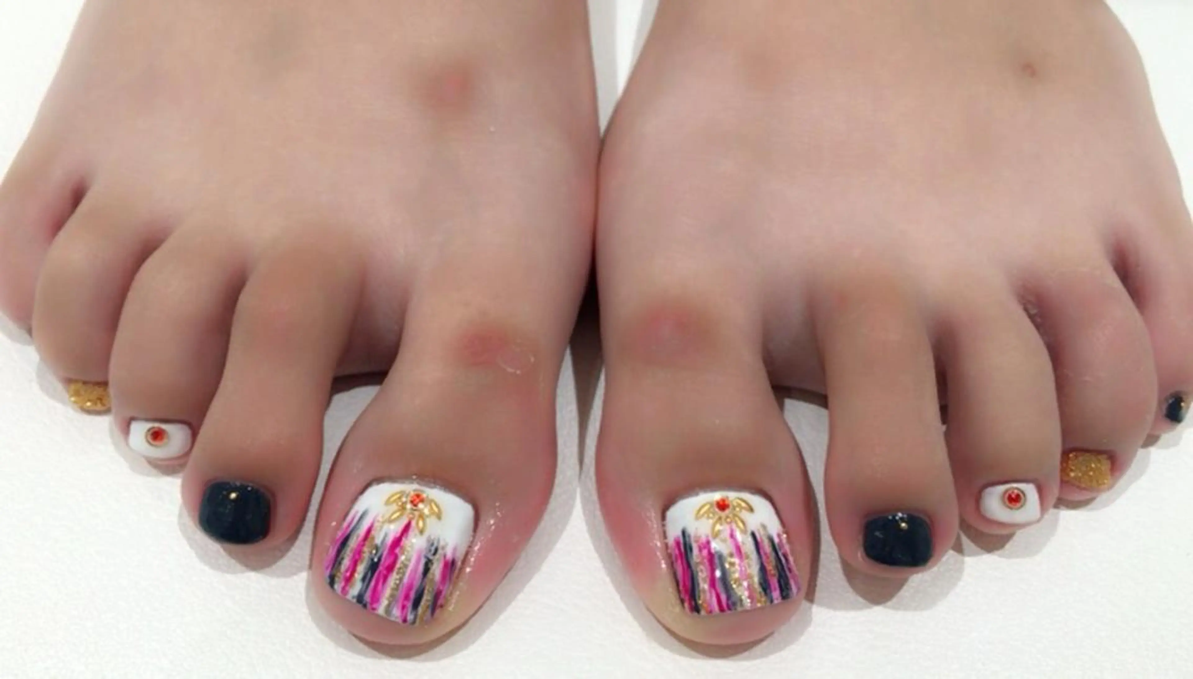 ネイル 山藤 萌永のネイルデザイン