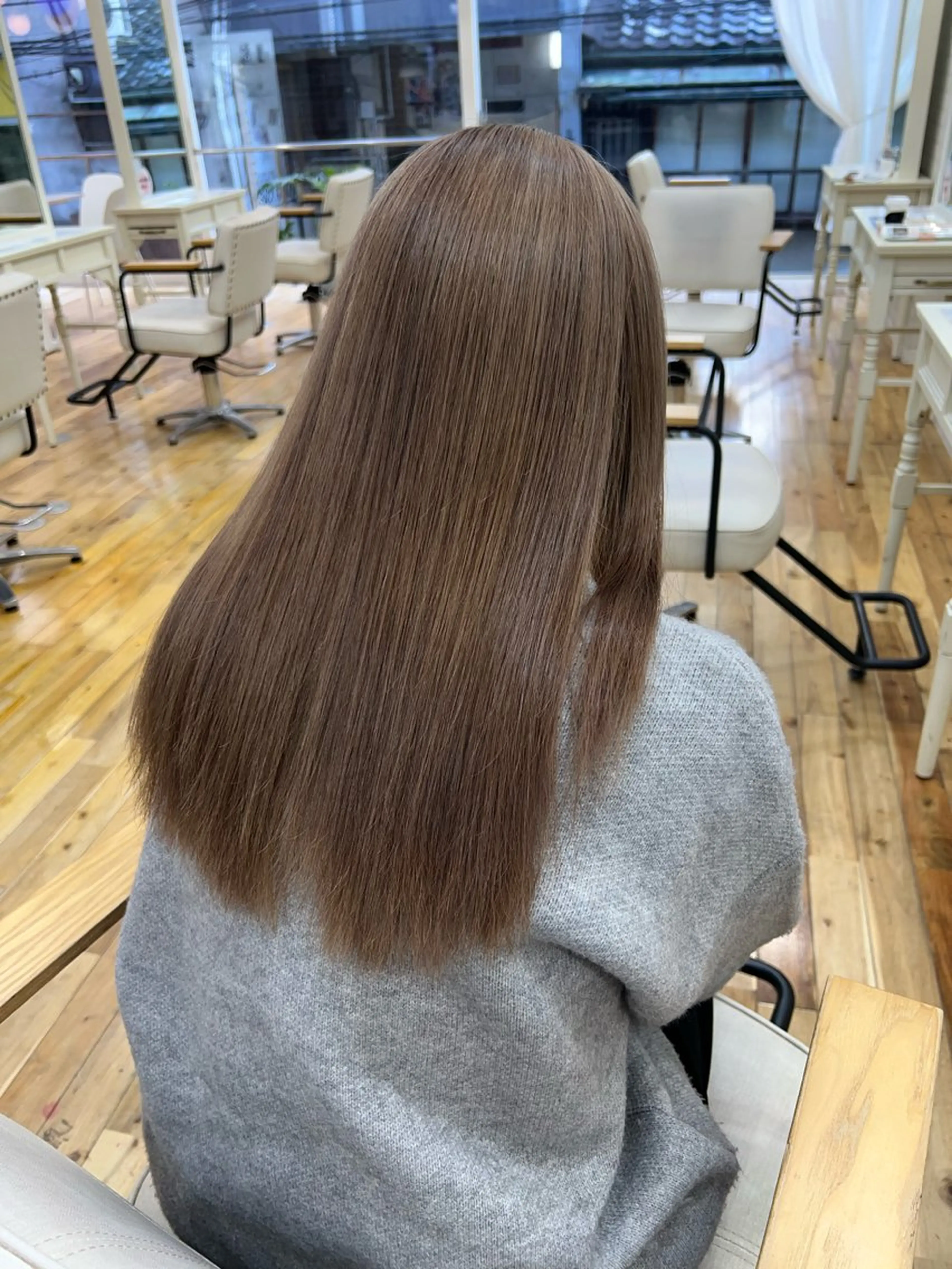 セミロング カラー ヘアカラー トリートメント 一樹ハイトーン/ブリ ーチ/透明感カラーのヘアスタイル