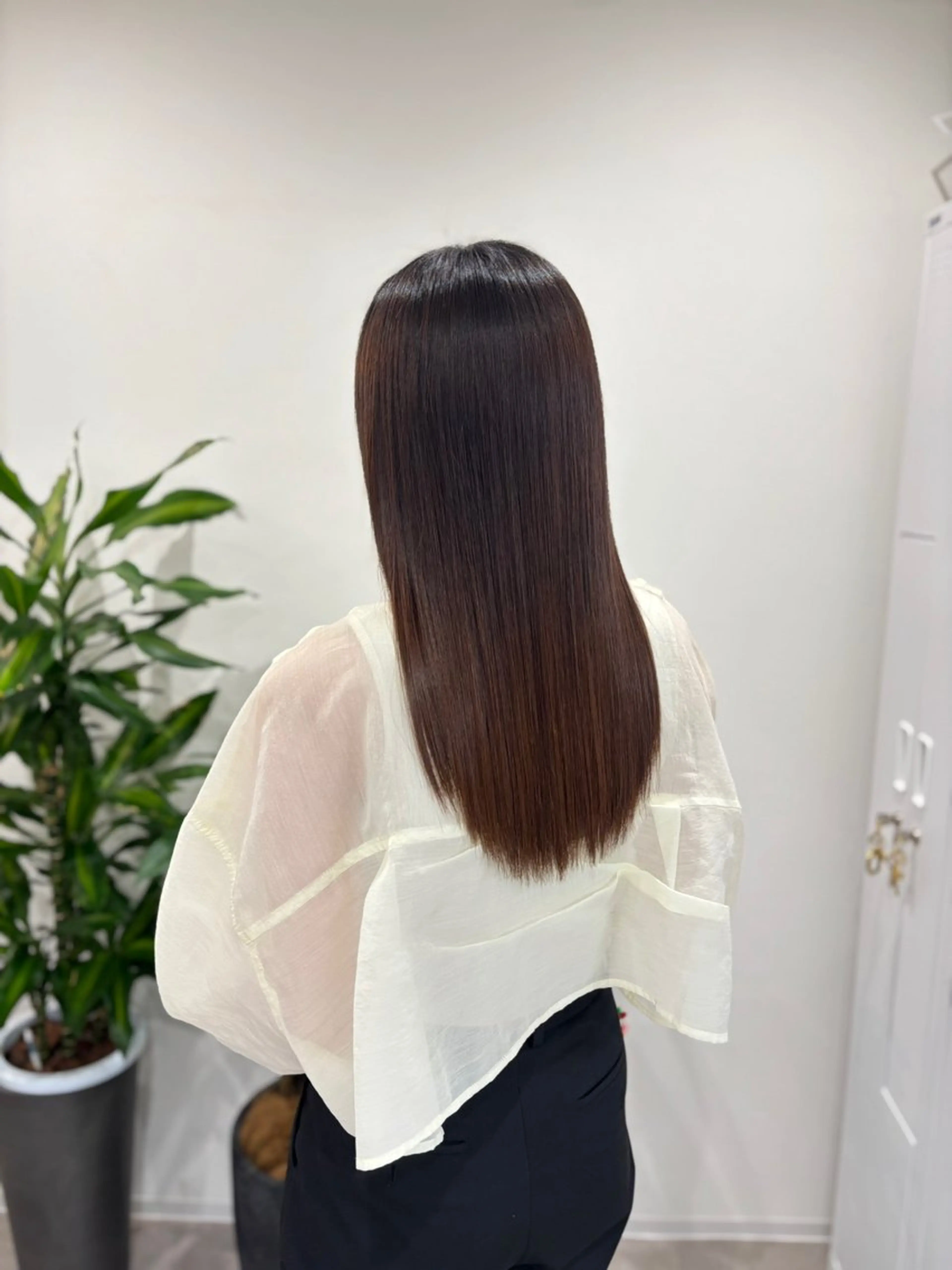 ロング カット 縮毛矯正 トリートメント ユカ🩵髪質改善 🩵完全マンツーマンのヘアスタイル