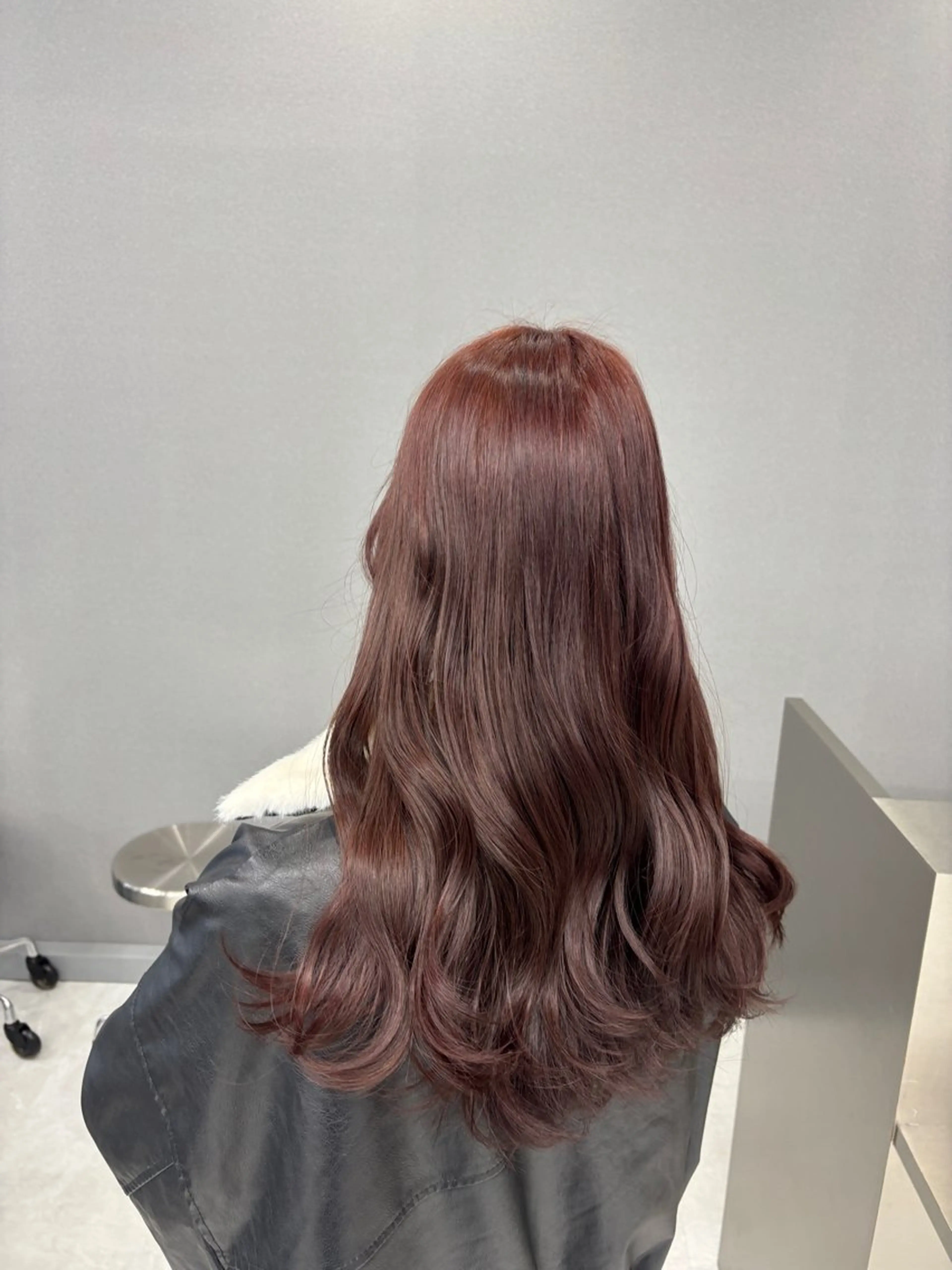 ロング カラー カット ヘアカラー トリートメント ミルクティー/ピンク カラー/ みう🎀のヘアスタイル