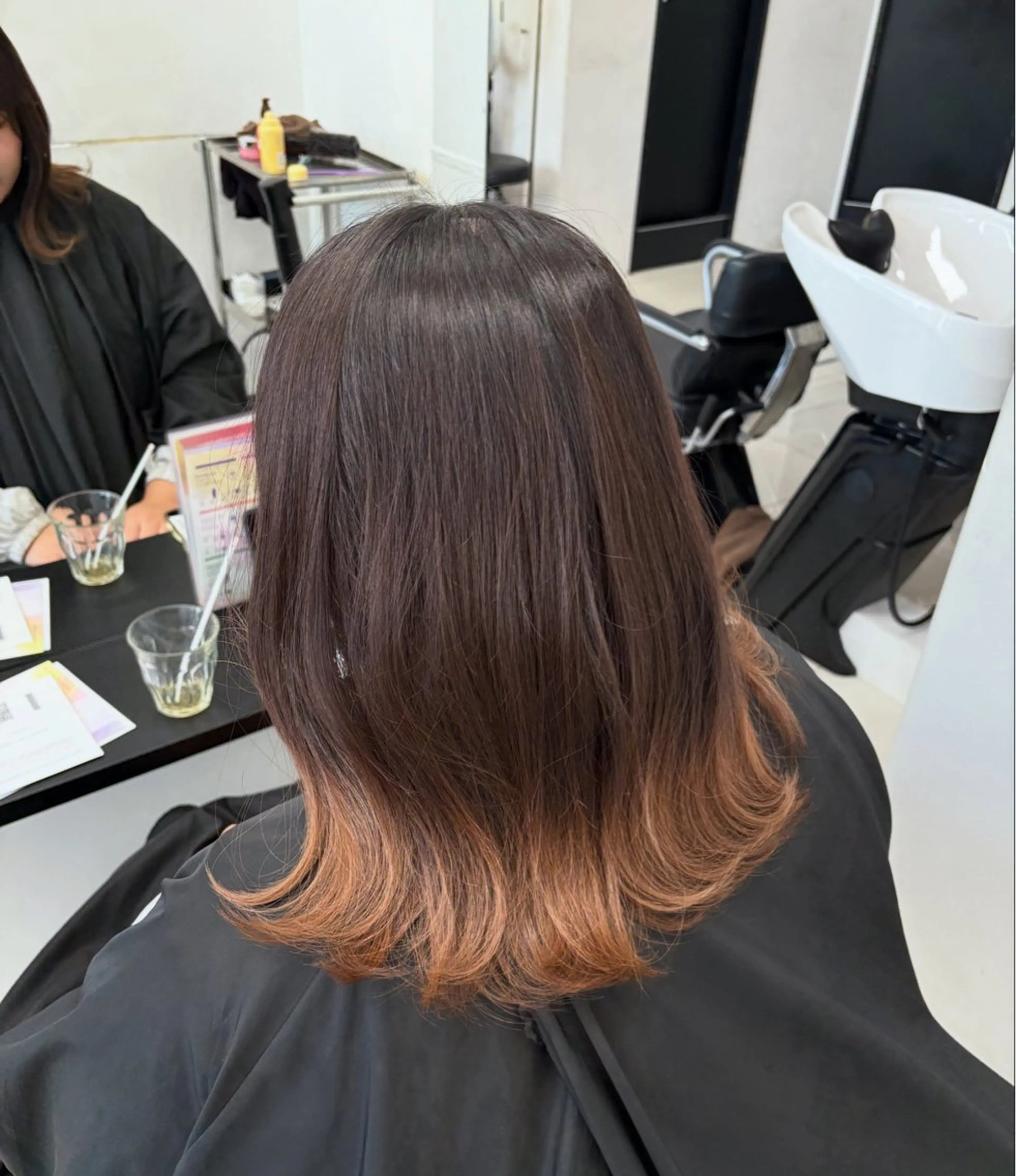 ミディアム ALIVE原宿🖤 カラーリストるねこのヘアスタイル