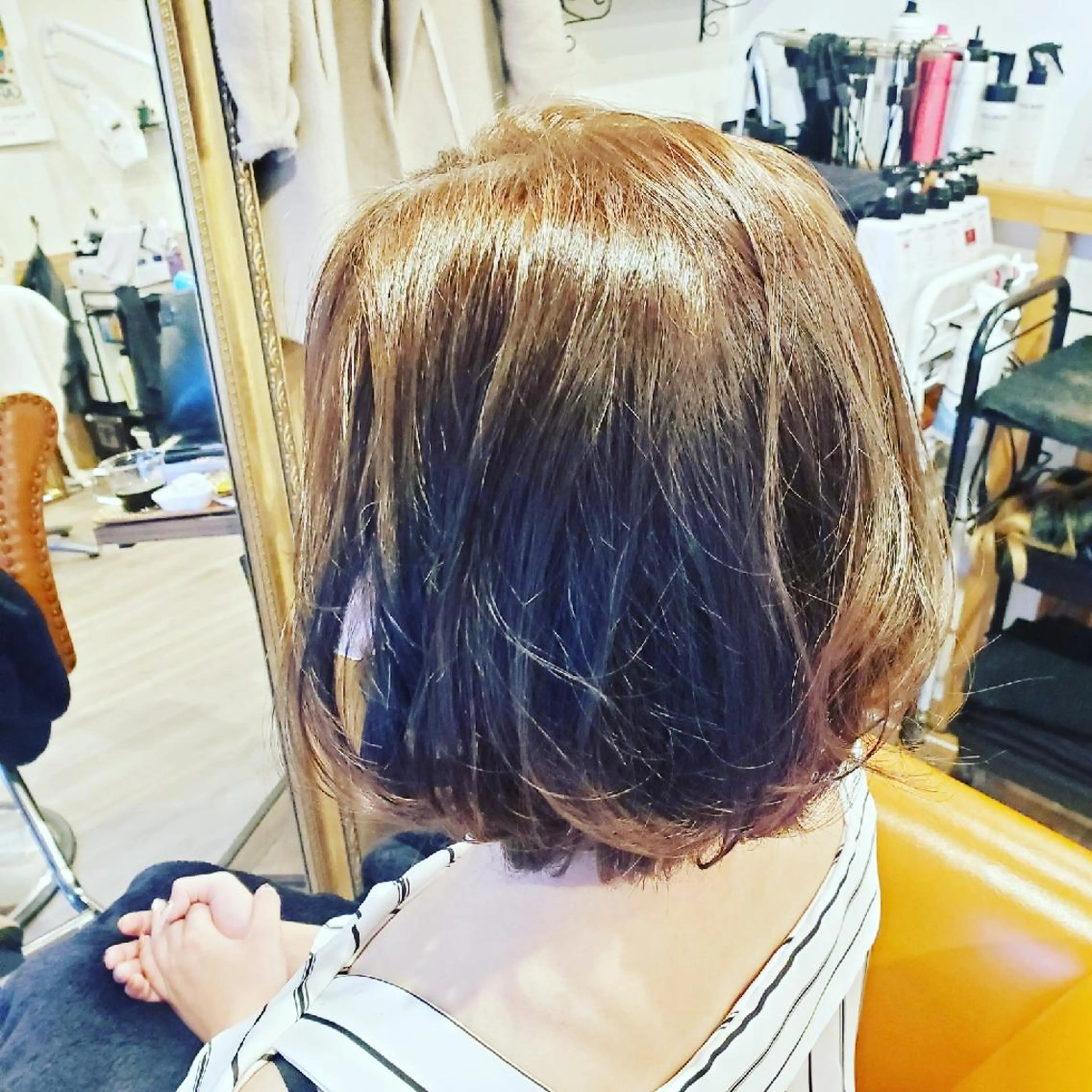 ショート カラー アディクシーカラー ブリーチ イルミナカラー 外国人風カラー トリートメント カット ヘアカラー トリートメント spa hair  ark 富井直美のヘアスタイル