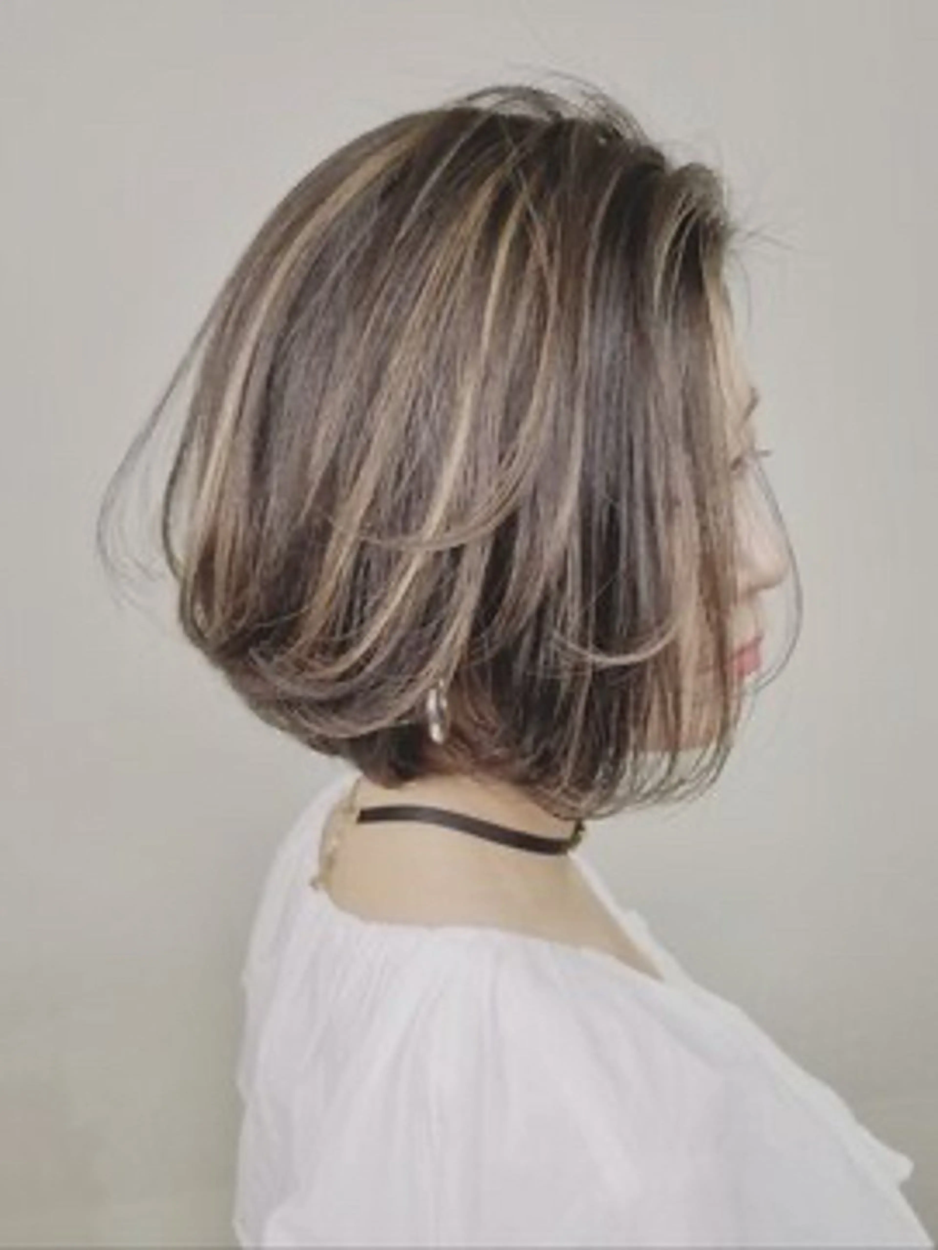 ショート カラー ヘアカラー ✖️リーアキト LEEAKITO✖️のヘアスタイル