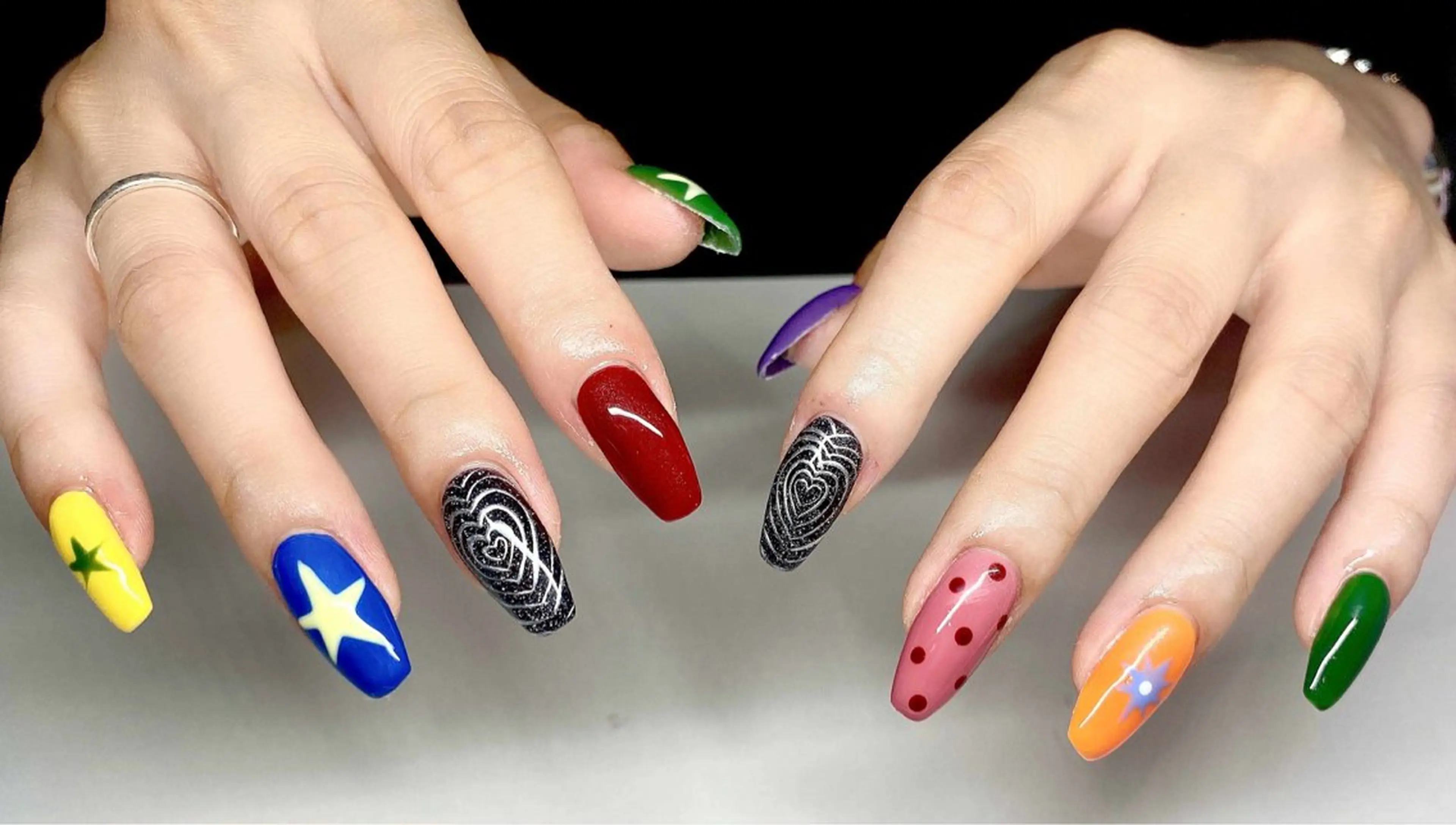 ネイル ハンドネイル ハンドケア Hi beauty テイのネイルデザイン