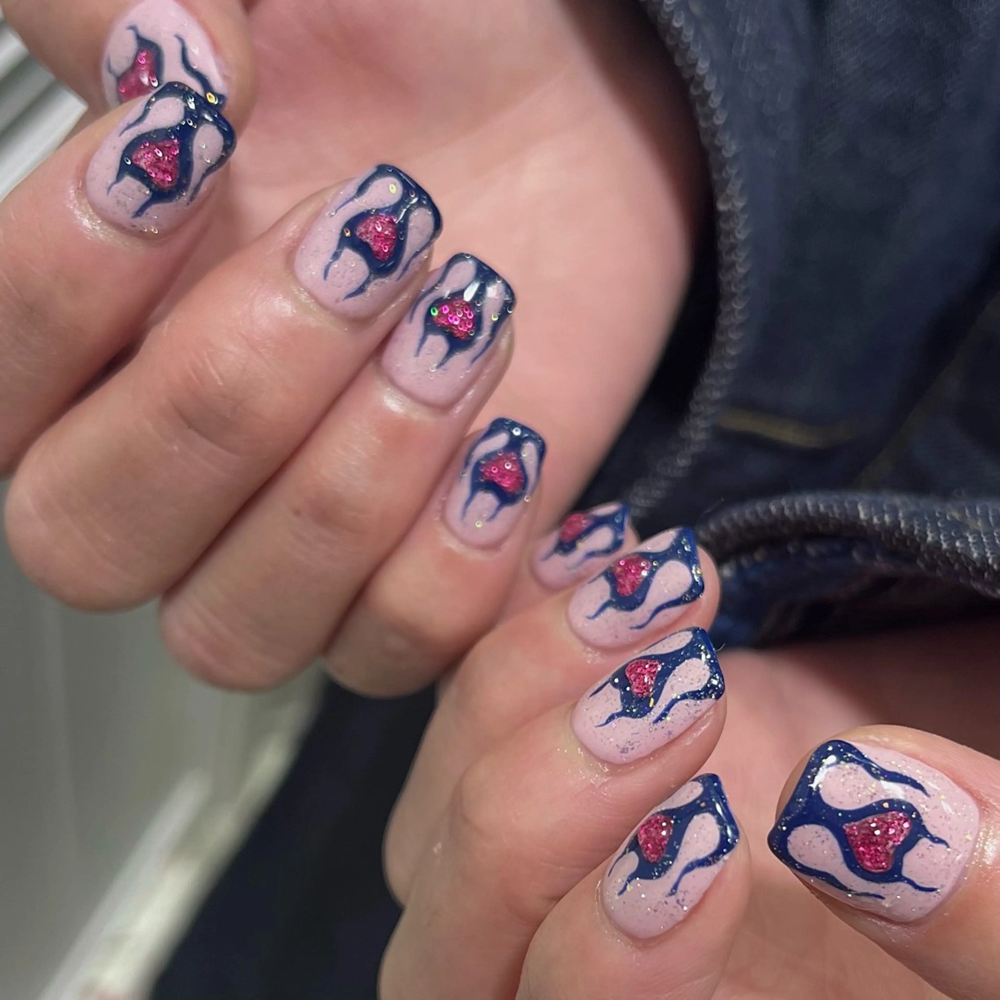 ネイル ハート キラキラネイル 韓国ネイル ぷっくりネイル スクエアネイル para ☀︎ sol by BECK所属・Para Sol nail　Maoのネイルデザイン