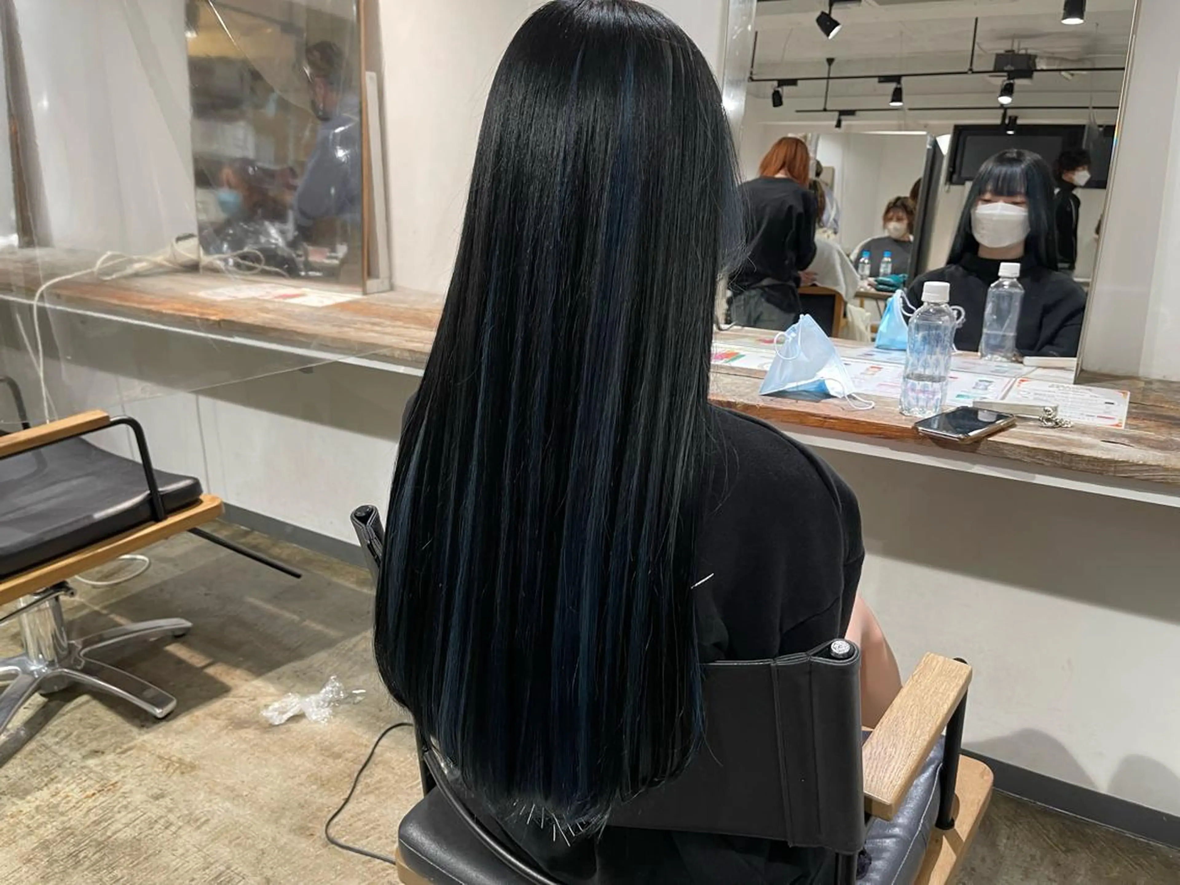 ロング カラー バレイヤージュ ベージュカラー ブリーチ ブロンド ケアブリーチ メンズケアブリーチ 特化🔥村田のヘアスタイル