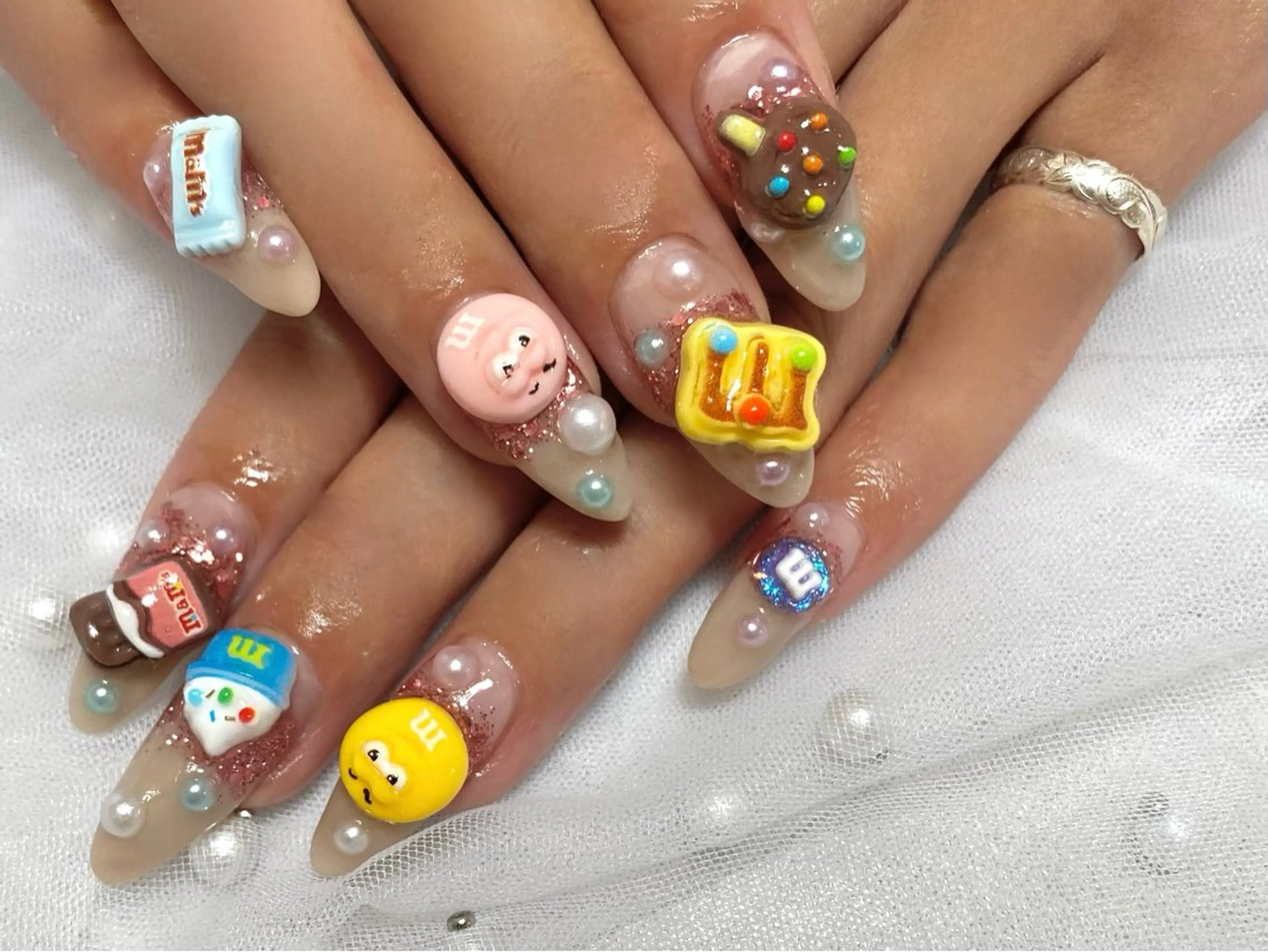 ✨️超期間限定✨️【オフなし‪✕‬】長さ出し🫶🏻チップorスカルプ 🌺 パーツ付け放題‎🤍の写真
