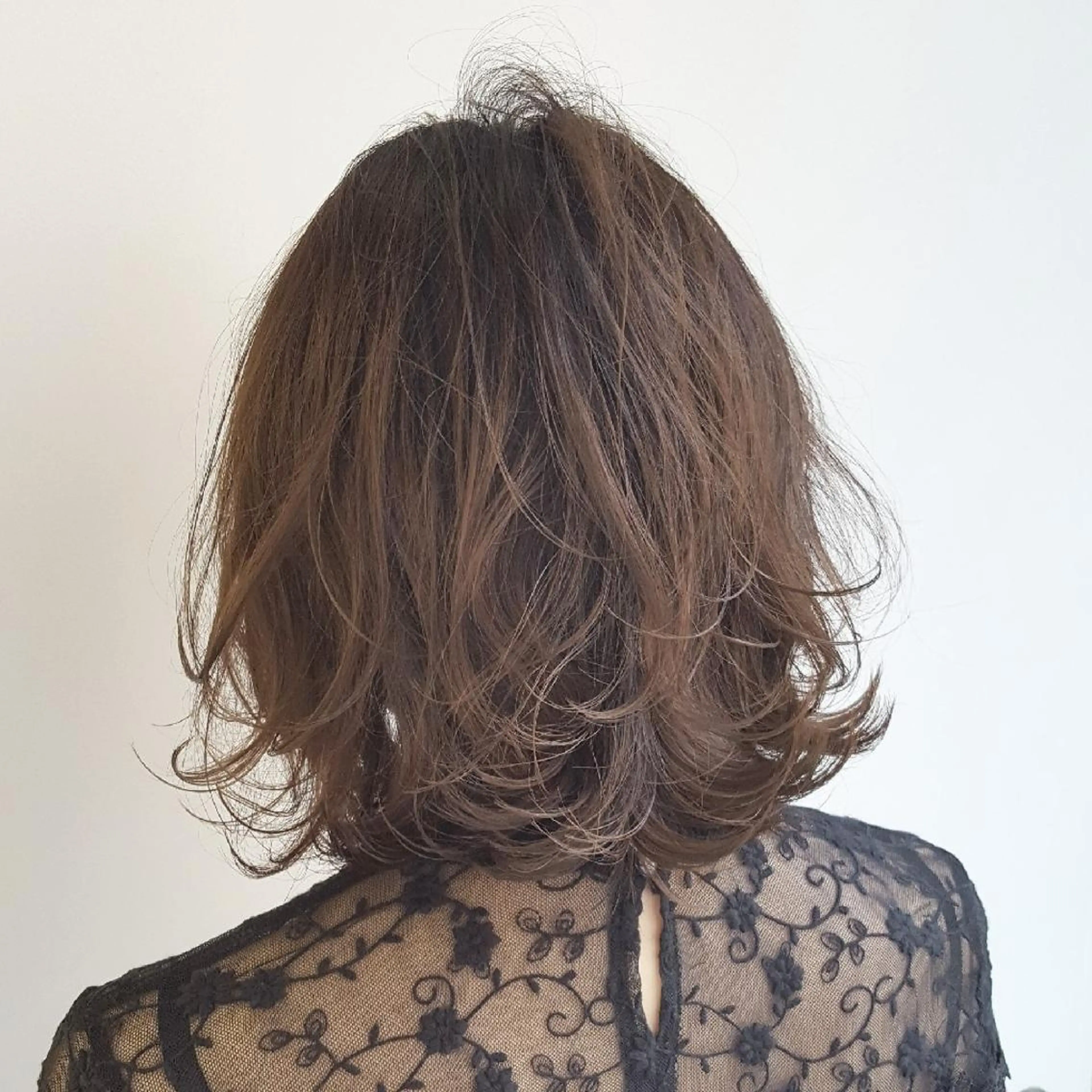 ミディアム カラー カット トリートメント 美髪⭐︎髪質改善 井上　康司のヘアスタイル