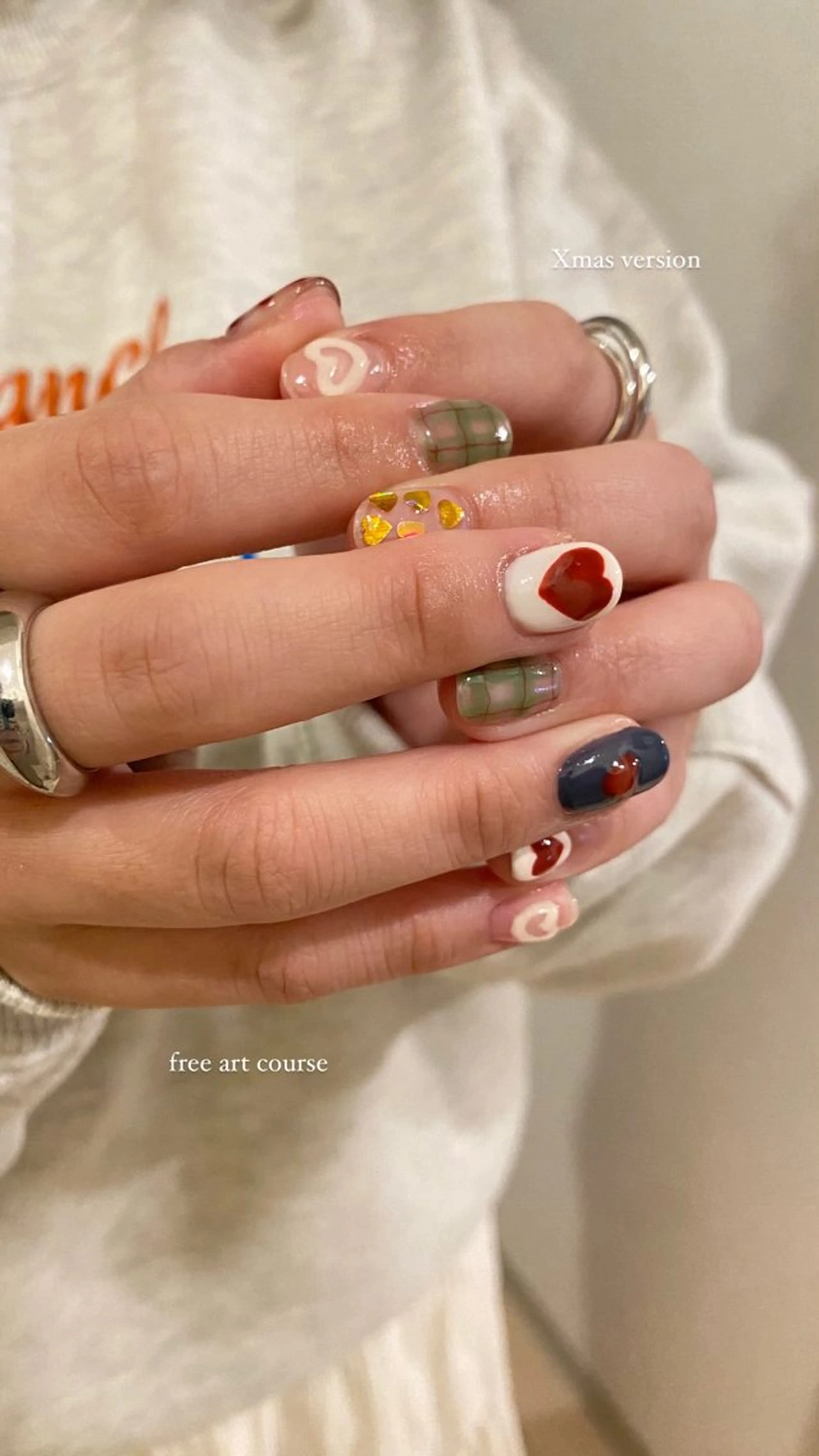 ネイル アートネイル ハート 冬ネイル クリスマス umi nailのネイルデザイン