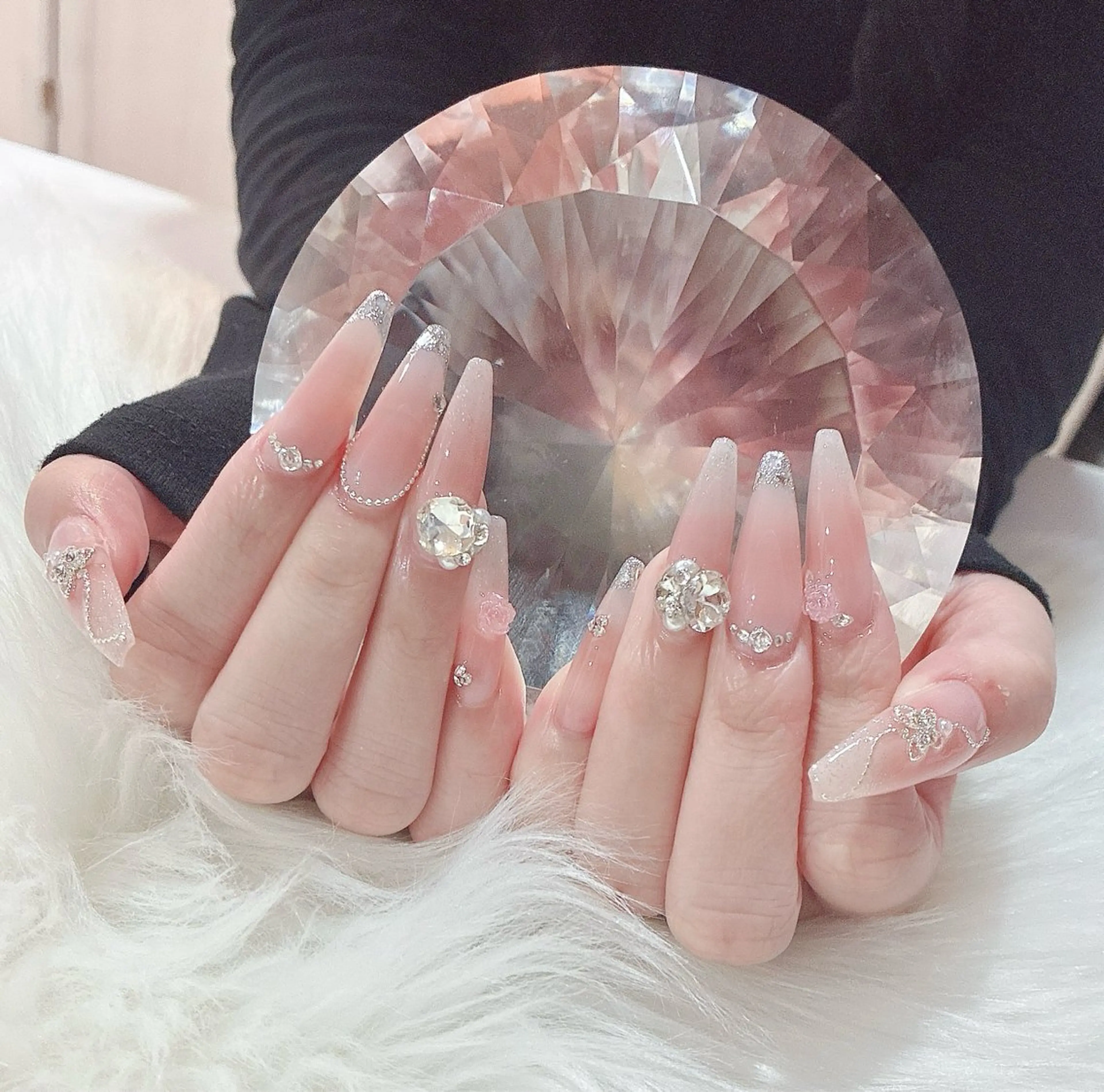 ネイル LoaChaton kaeのネイルデザイン