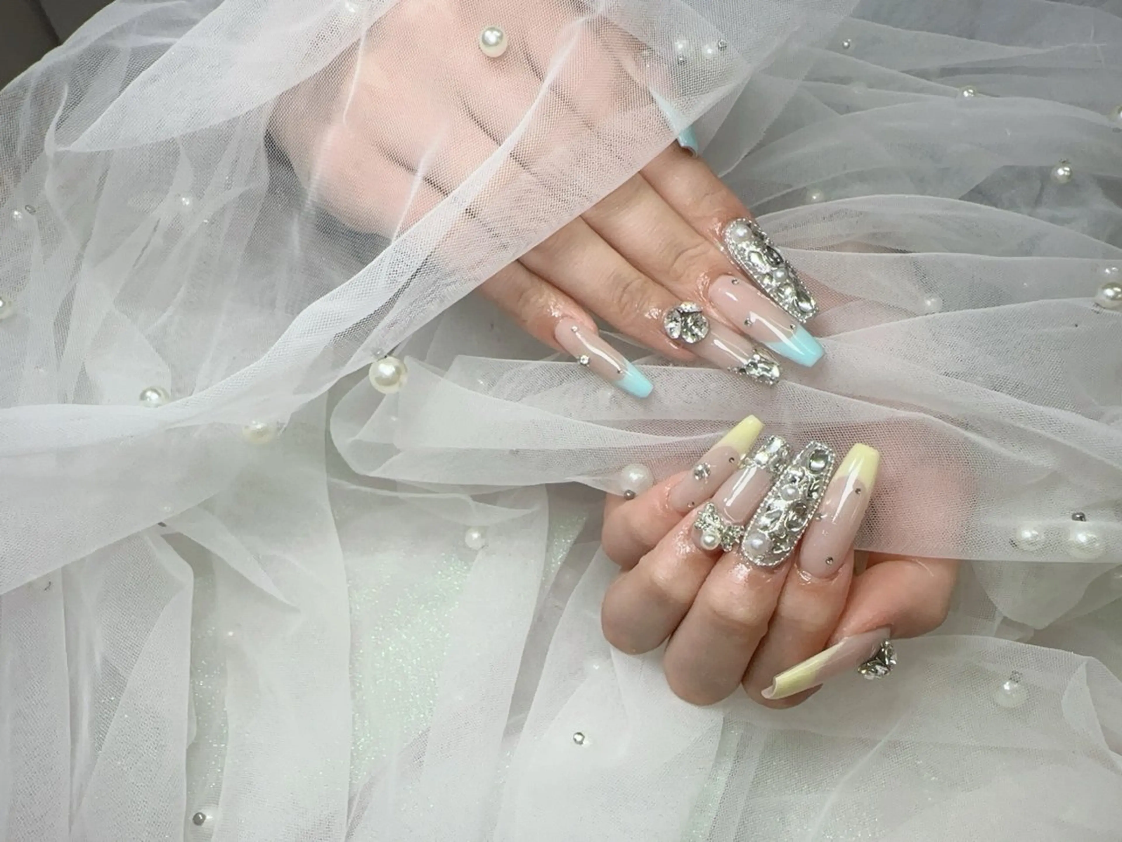 ネイル ハンドネイル Hey🌈NAIL 長さ出し専門店のネイルデザイン