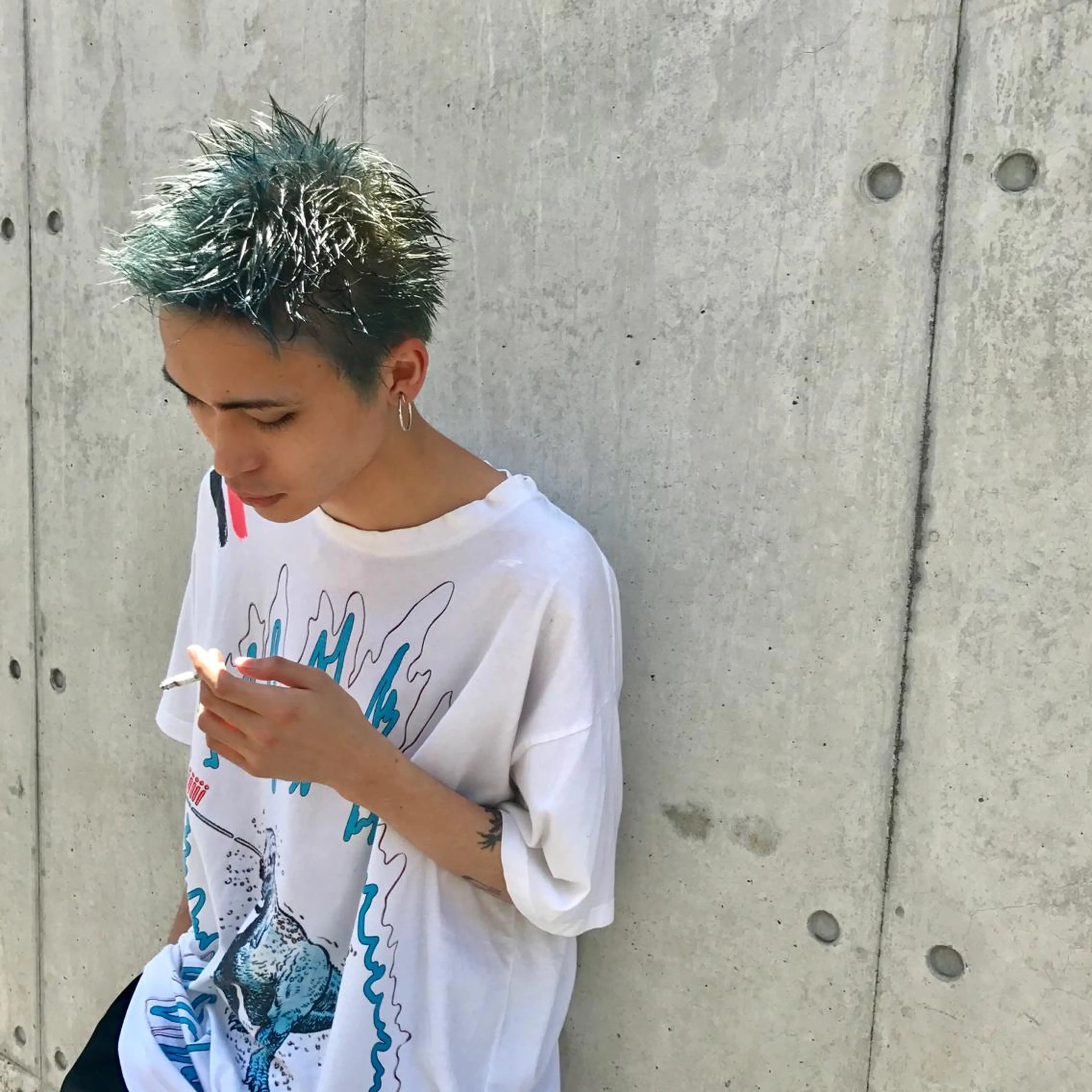 ショート カラー メンズ メンズブリーチ ブリーチ ブルーカラー GrandStory SHIBUYA所属・住本 大明のヘアスタイル
