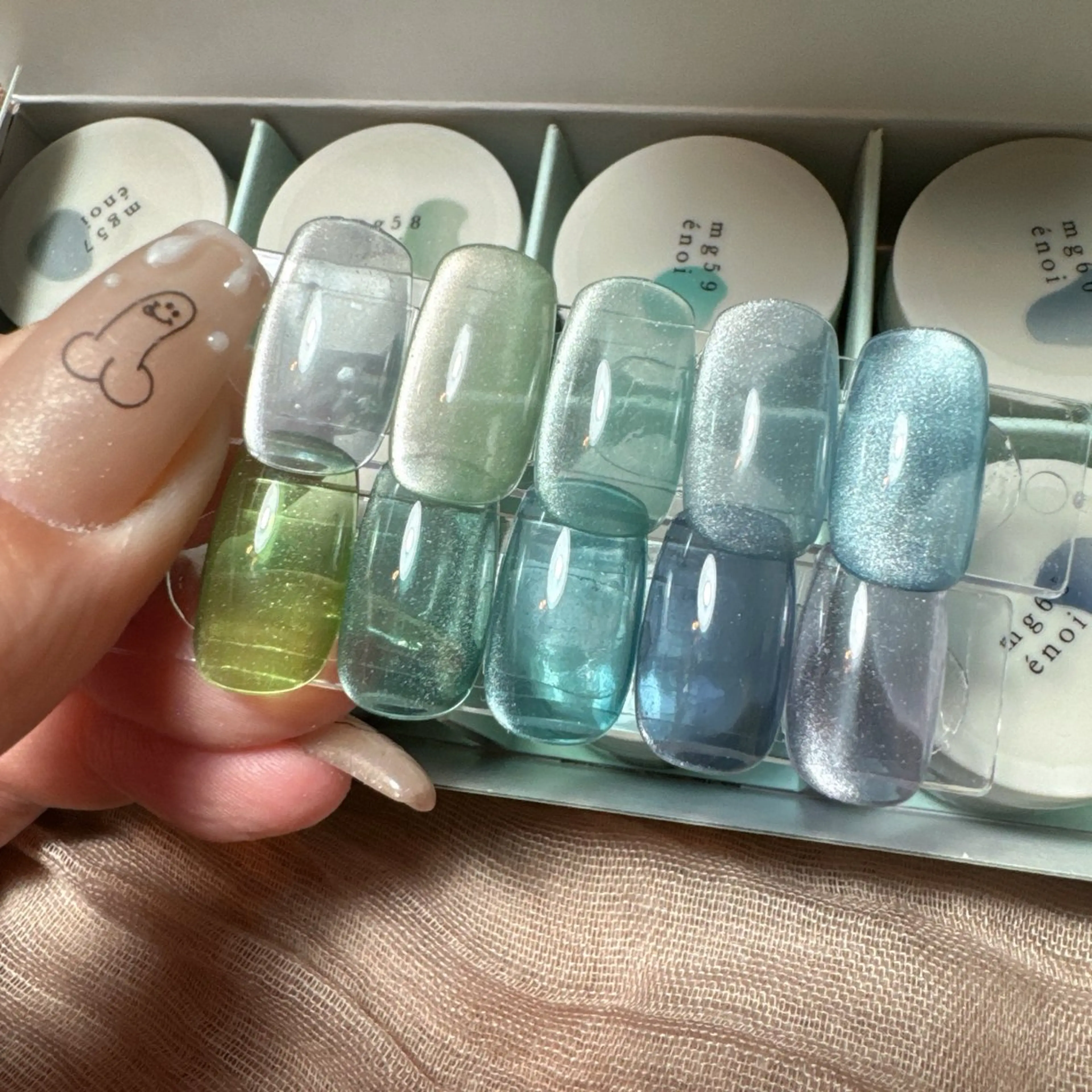 ネイル ハンドネイル offNails Ogura.kのネイルデザイン