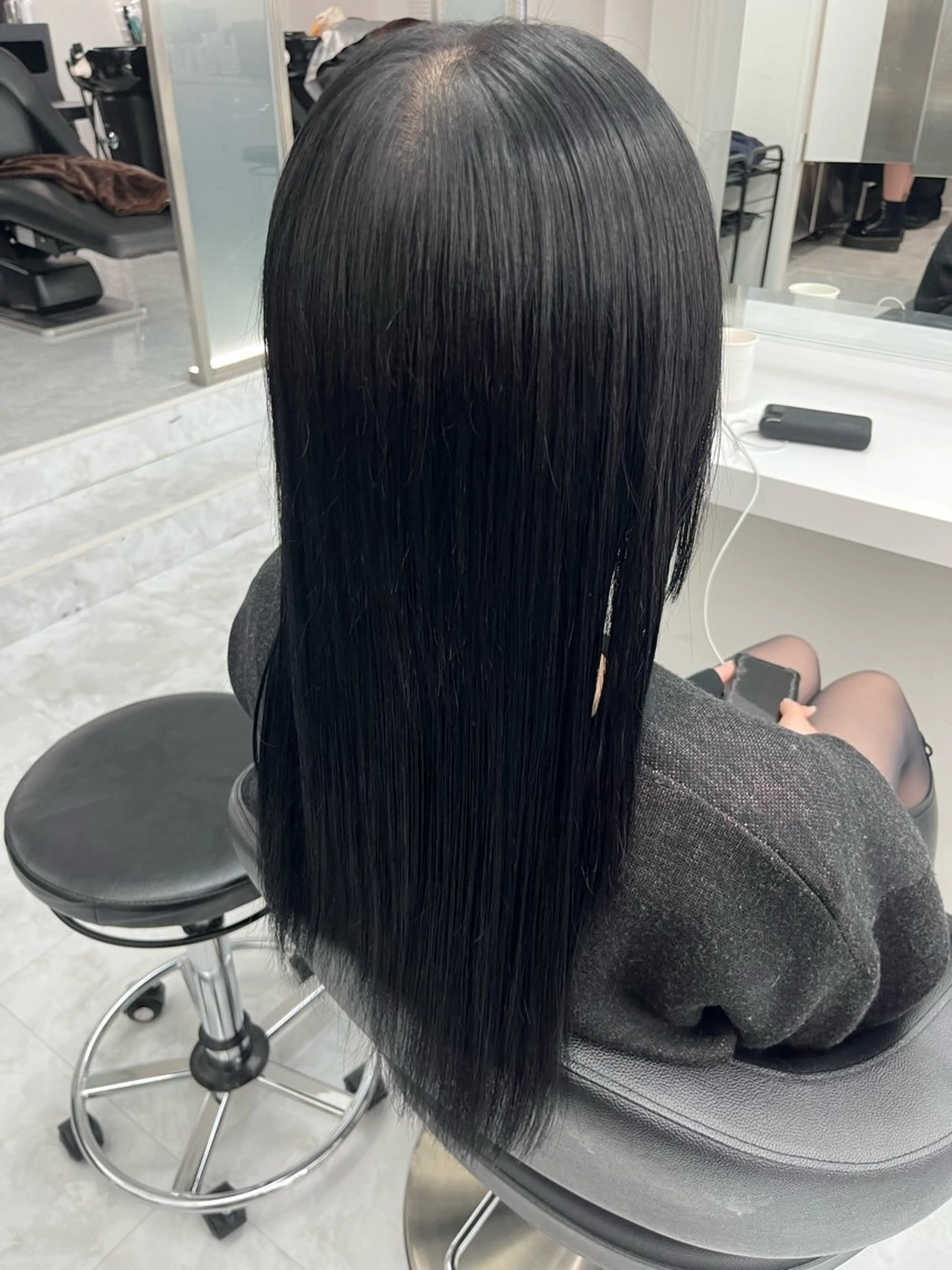 セミロング カラー 艶髪ハイトーン🫧 Kurehaのヘアスタイル