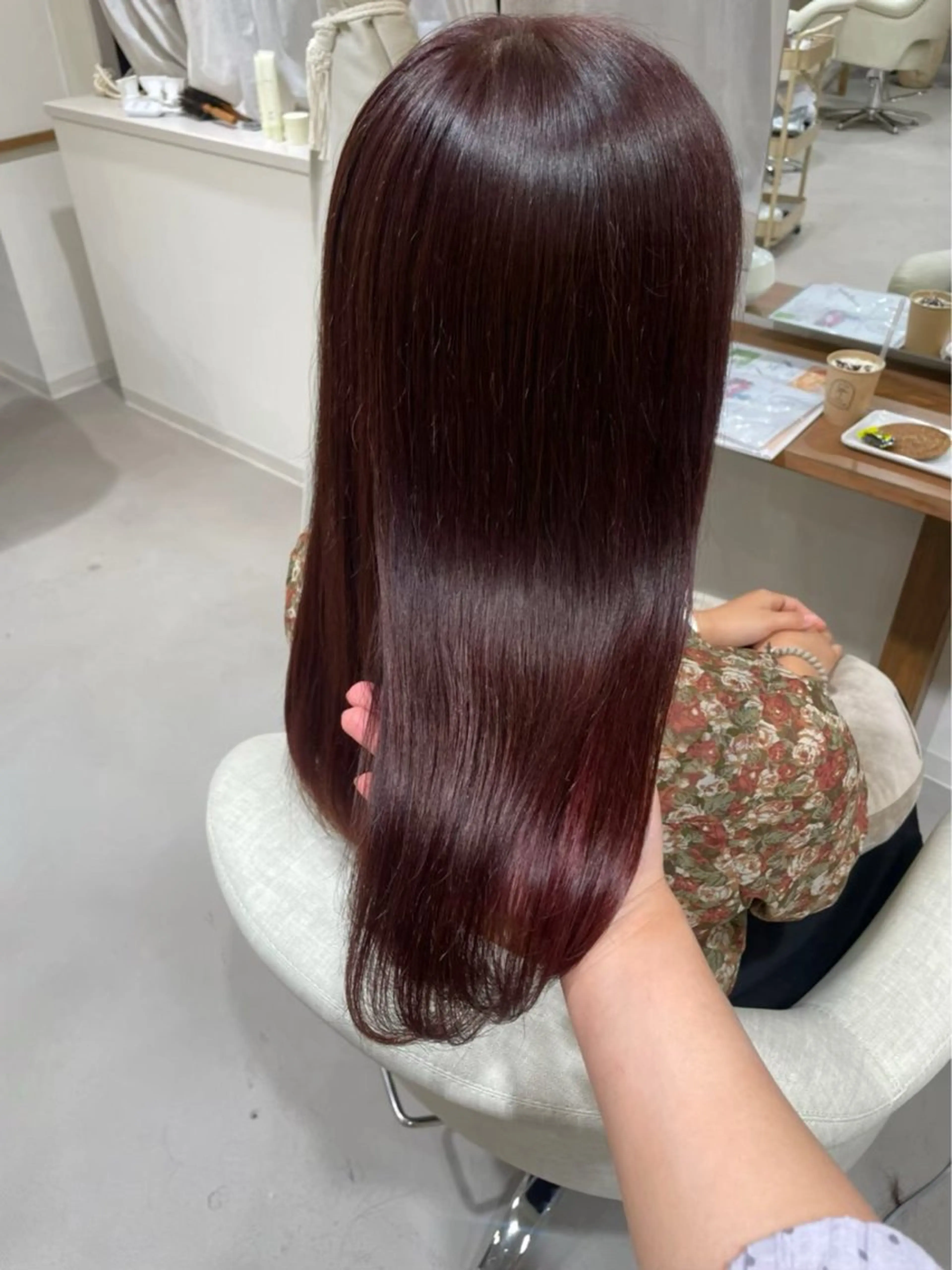 ロング カラー ヘアアレンジ shu ブラウンピンクカラーのヘアスタイル