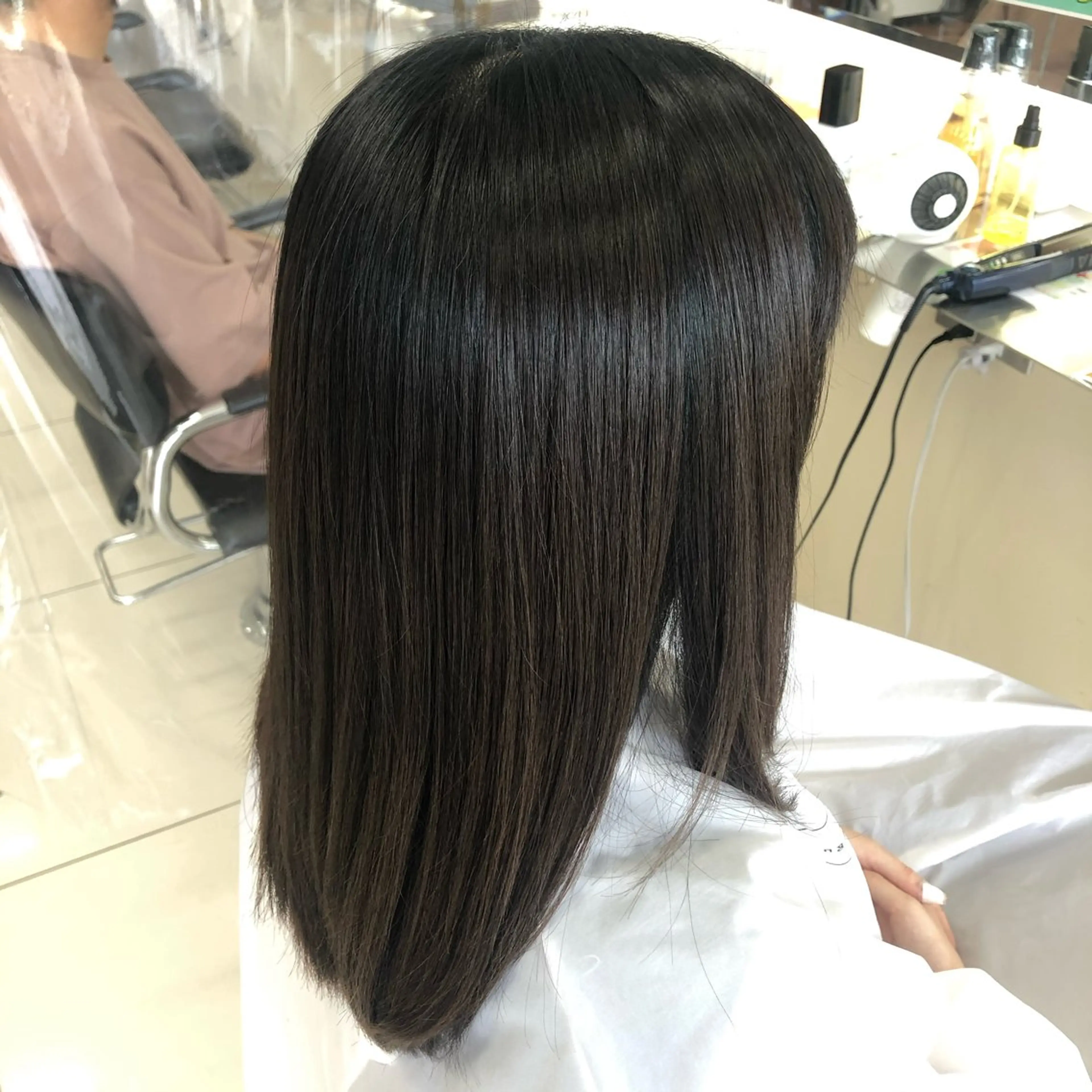 ロング カラー ブラウンカラー チョコレートブラウン まとまらない髪に🌼 髪質改善｜長島 彩瑛のヘアスタイル