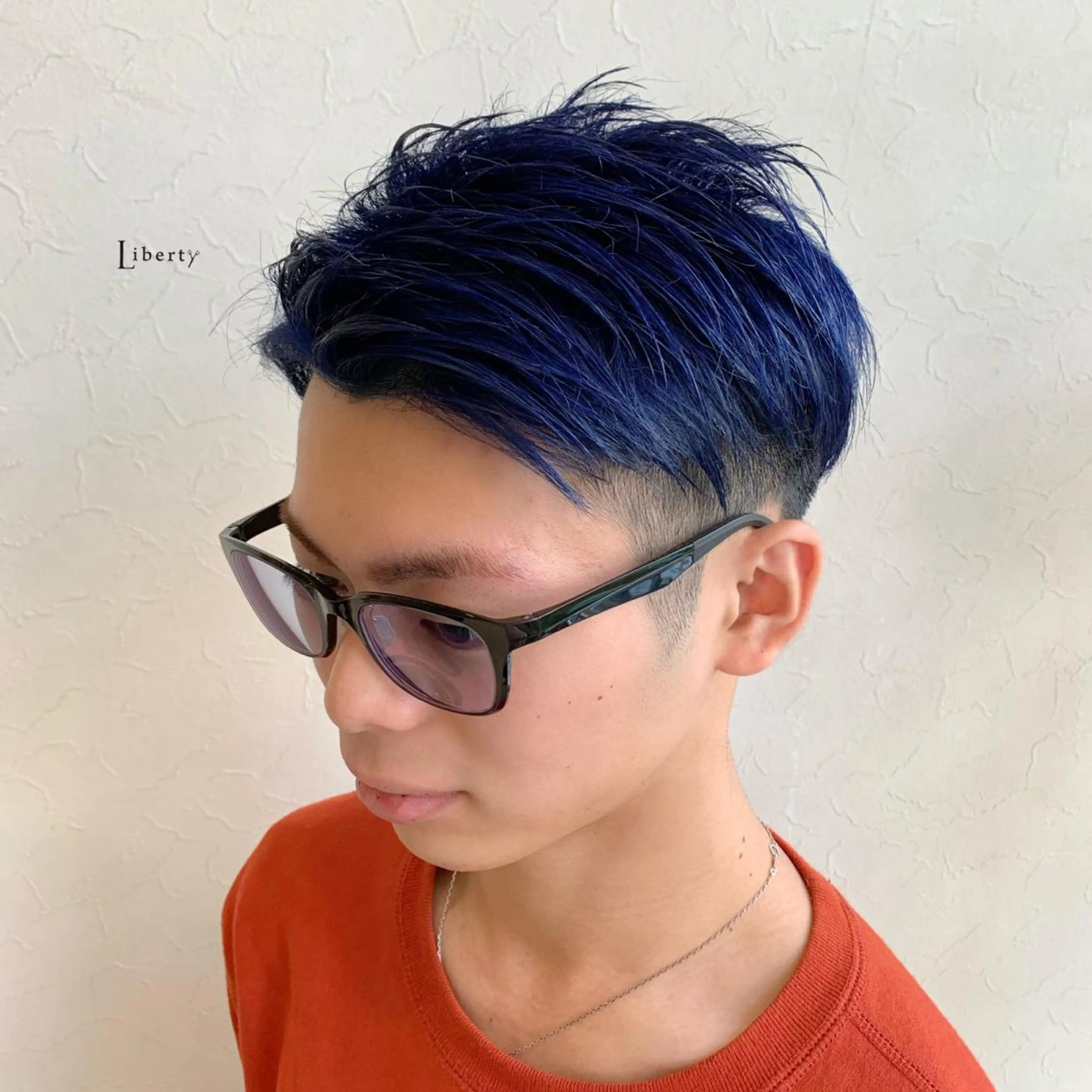 ショート カラー メンズ メンズブリーチ ブリーチ ブルーカラー メンズ指名多数!! SiLO 田島のヘアスタイル