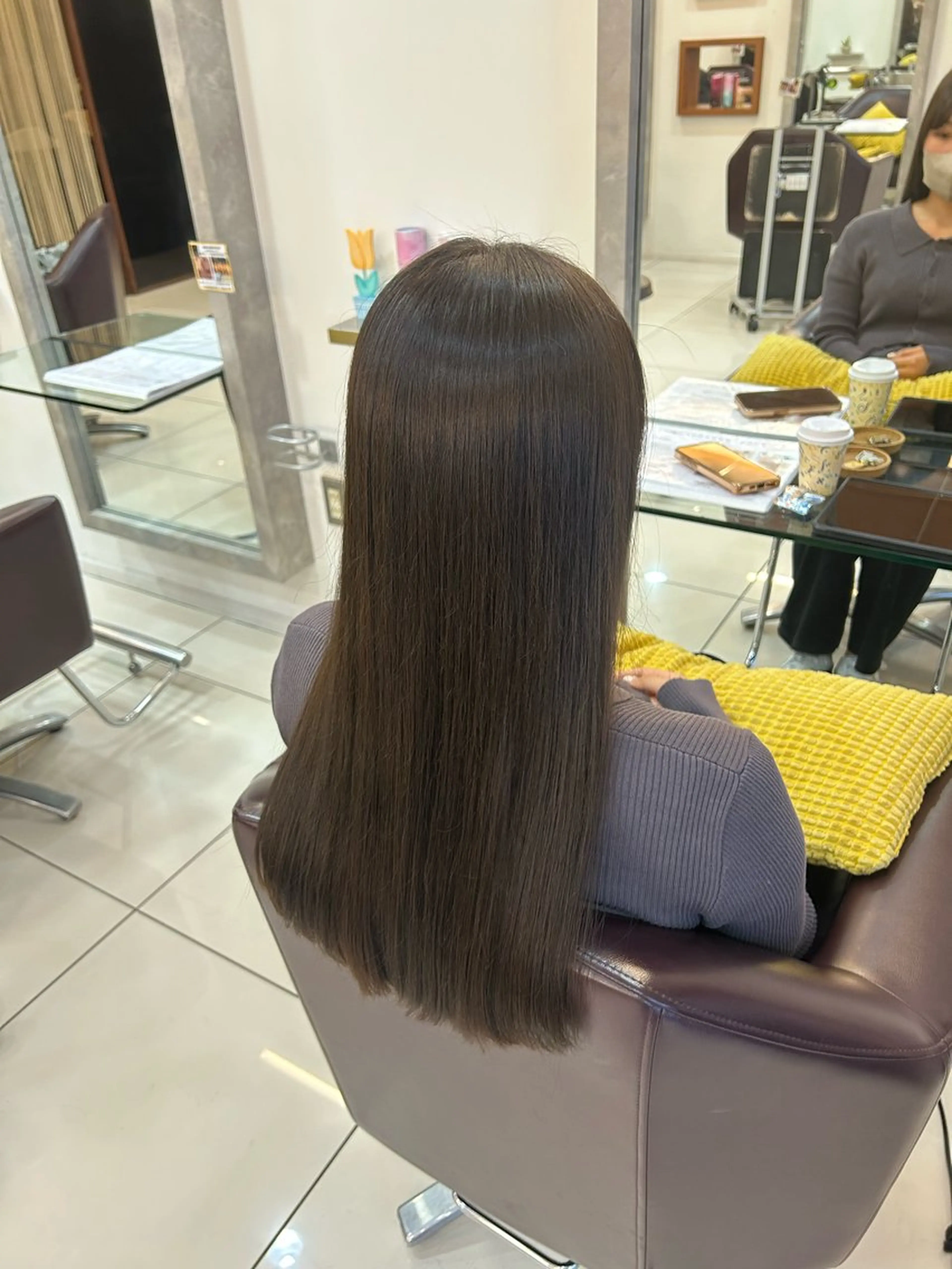 ロング カラー ブリーチ 透明感カラー グレージュ ブリーチなしカラー ヘアカラー トップスタイリスト 林すずかのヘアスタイル