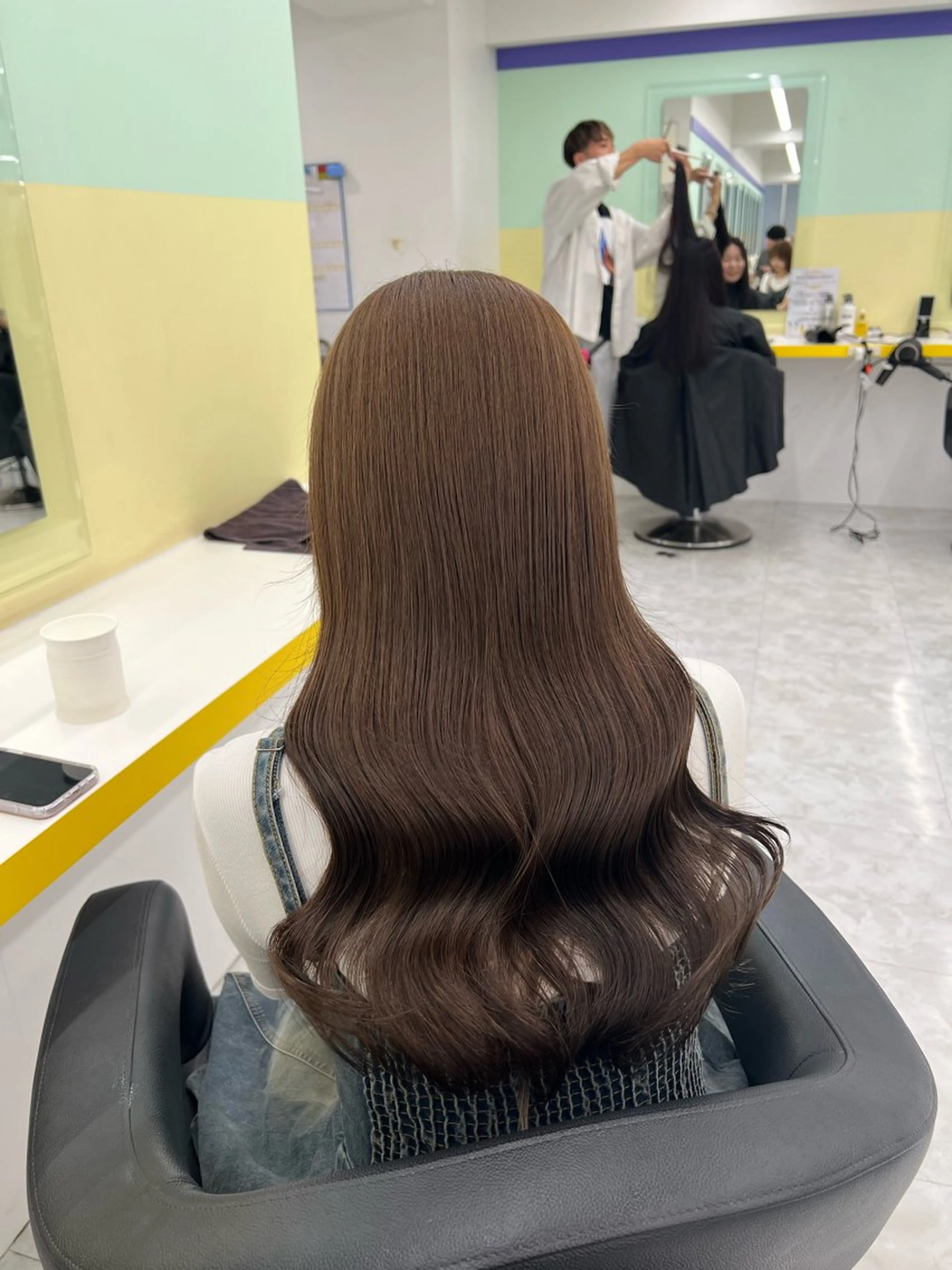 セミロング ヘアカラー トリートメント ヘッドスパ 💍レイヤーカット 艶髪💍亘紘輝のヘアスタイル