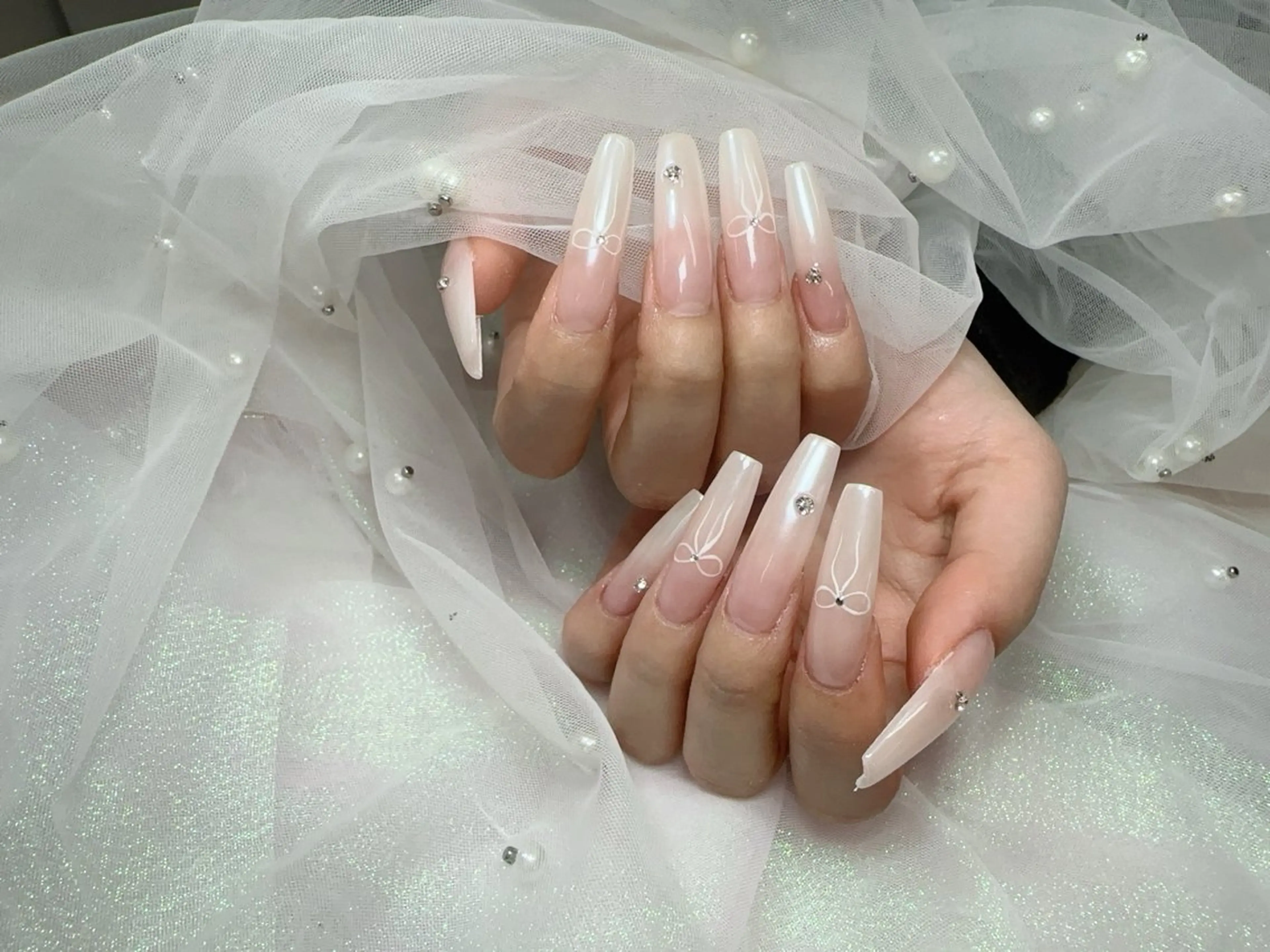 ネイル ハンドネイル Hey🌈NAIL 長さ出し専門店のネイルデザイン