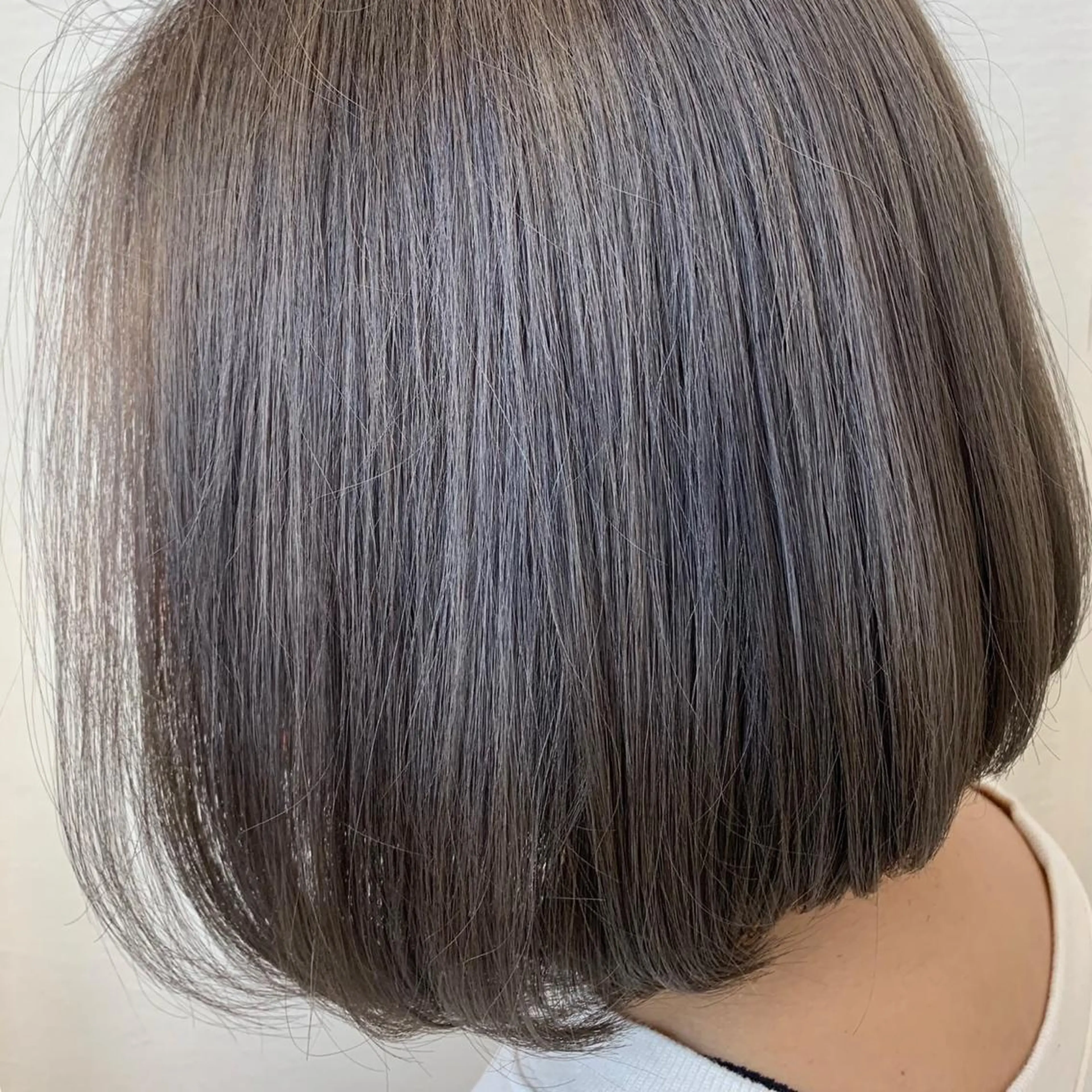 ミディアム 渕向 克海のヘアスタイル