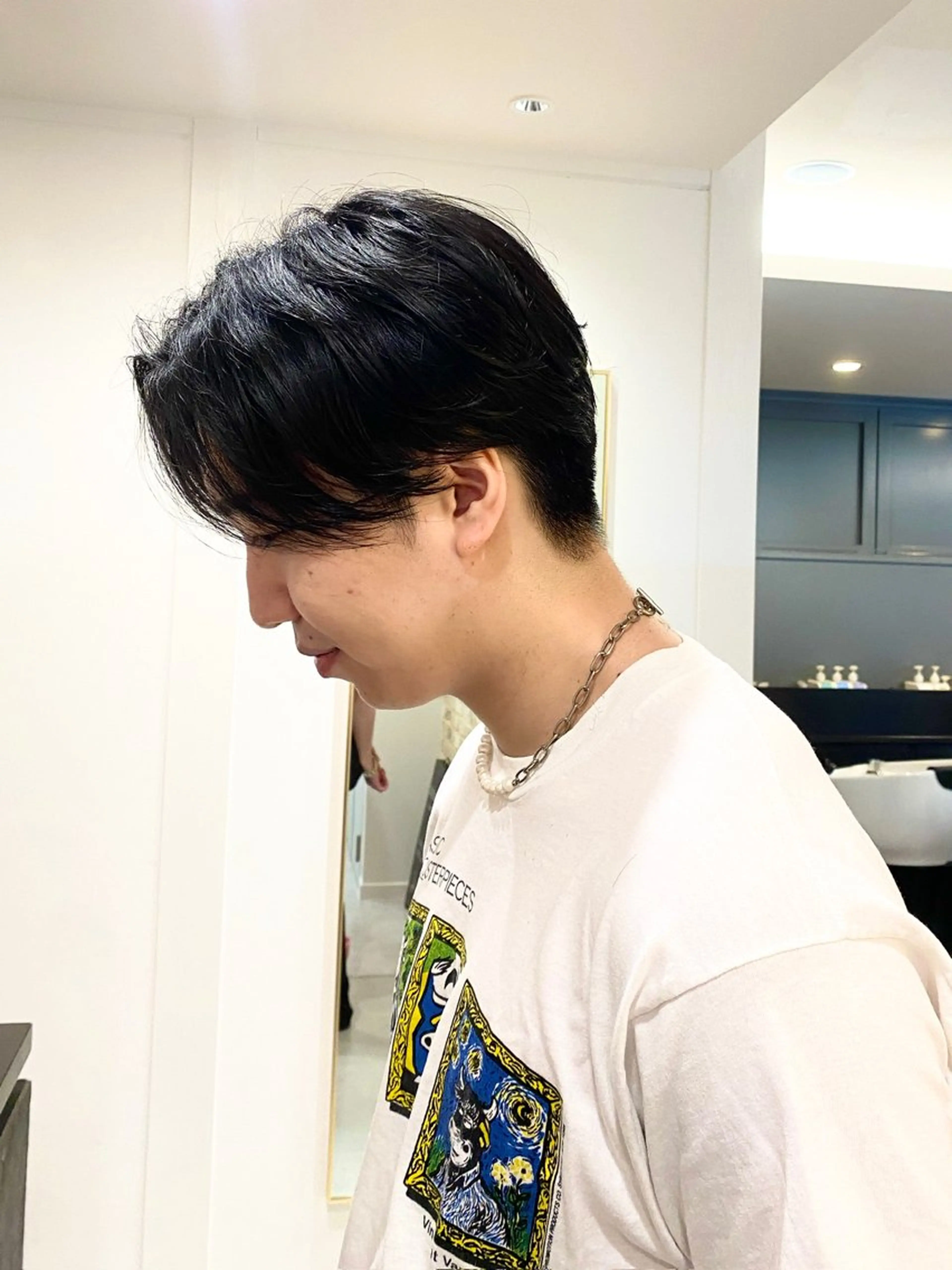 ショート メンズ センターパート マッシュ 刈り上げ カット ヘッドスパ 姫カット/レイヤー/ ハイトーン/池澤慎人のヘアスタイル