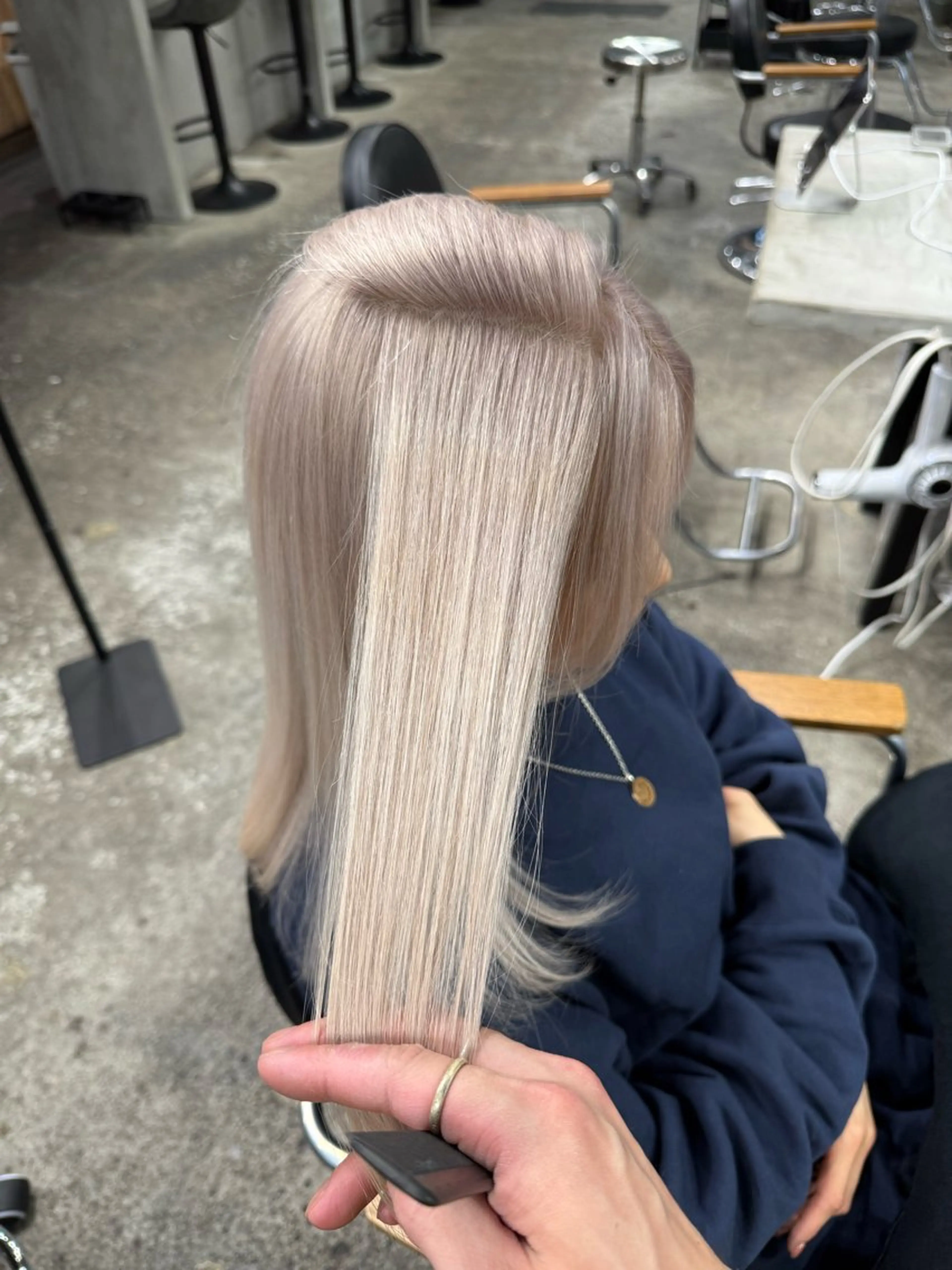 セミロング カラー RoL by apollo所属・横浜ブリーチムラ直し 特化美容師/海崎剛史のヘアスタイル