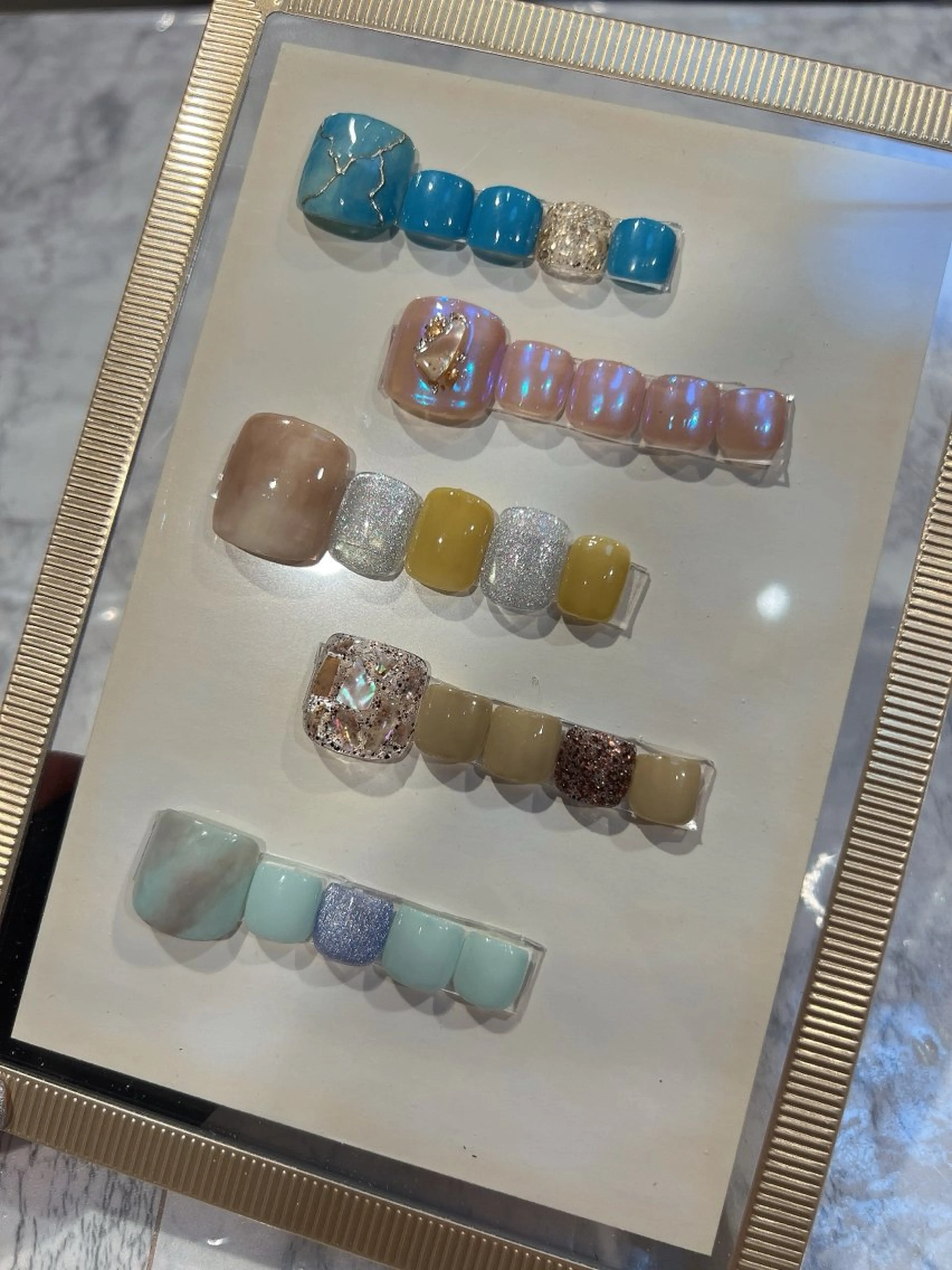 ネイル フットネイル Lavish nailのネイルデザイン