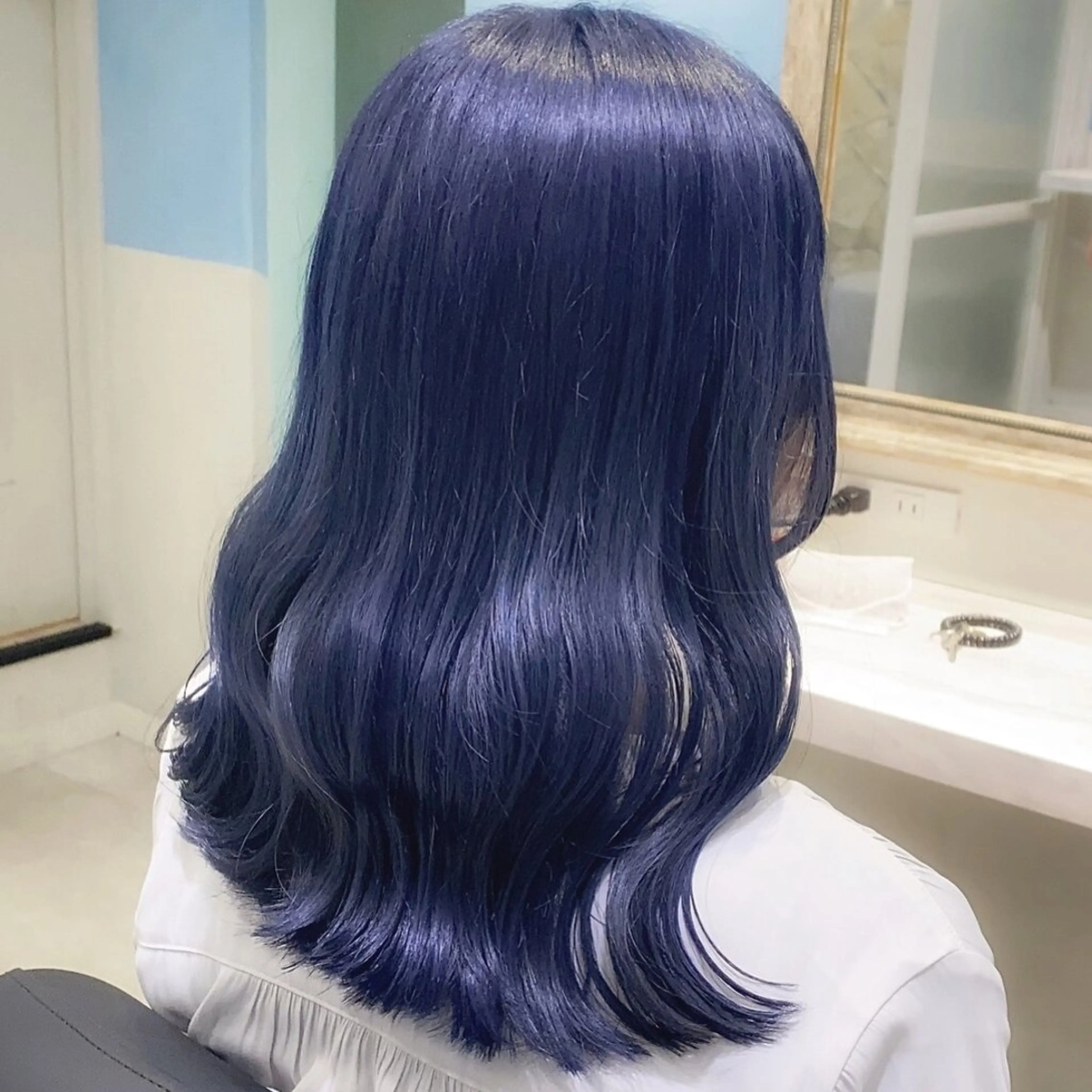 ロング カラー ブリーチ ブルーカラー ハイトーンカラー 💖ブリーチ/暖色 𝐘𝐮𝐢💖のヘアスタイル
