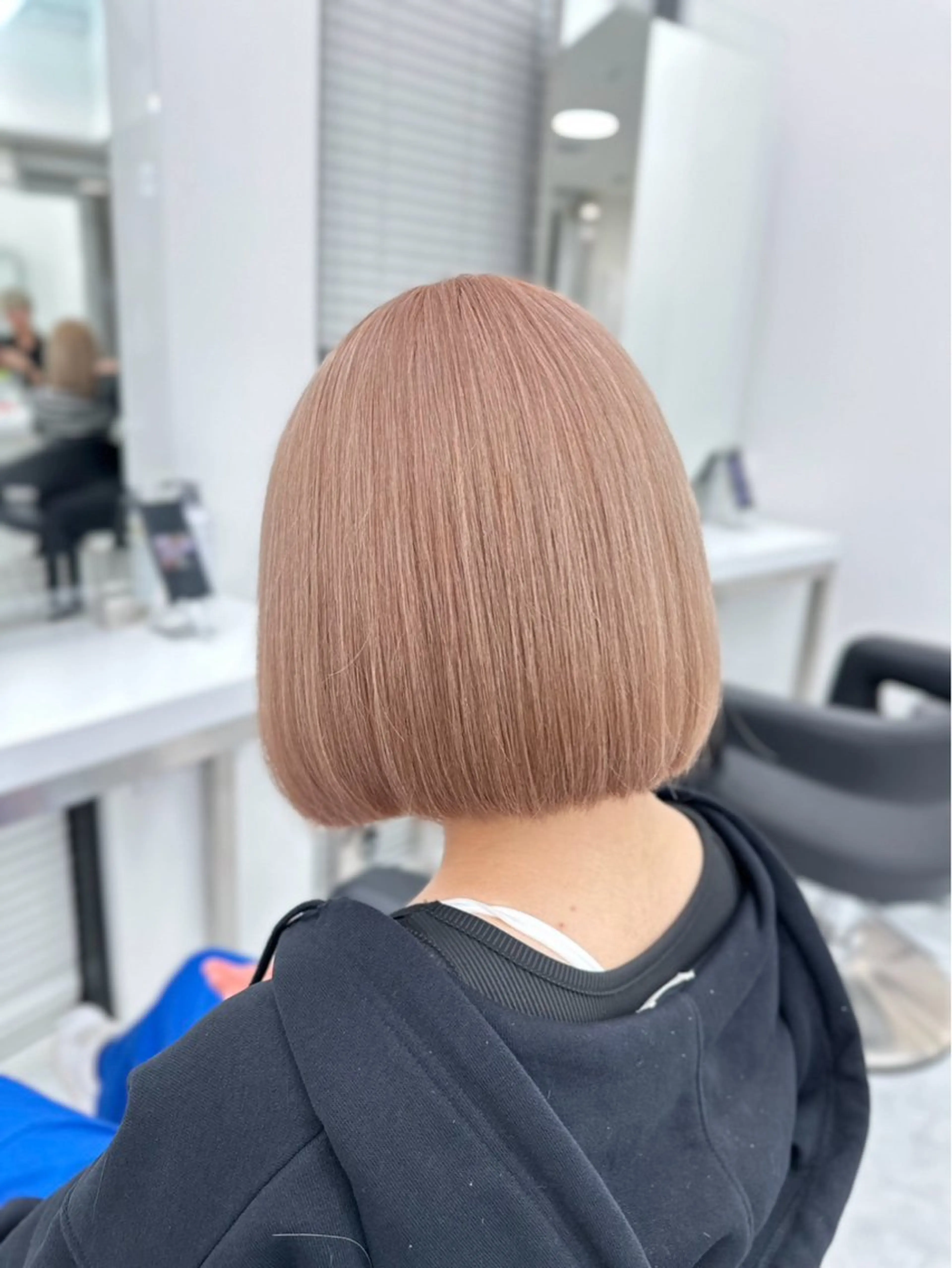 ミディアム カラー ベージュカラー ピンクカラー ピンクベージュ 海外ガールヘア🤍 yuriaのヘアスタイル