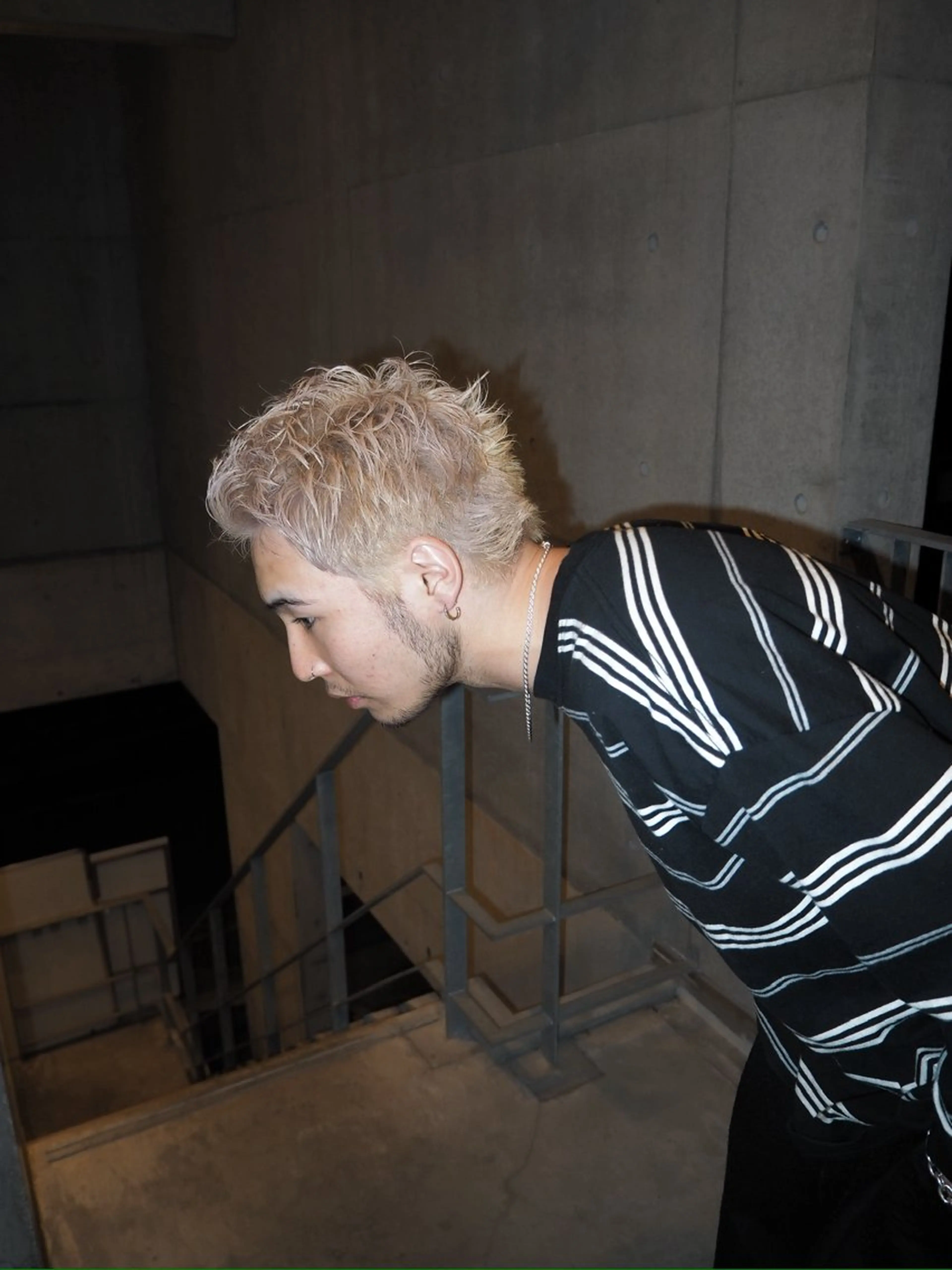 メンズ ヘアカラー COME G HEAD 上之裏所属・高木 青空のヘアスタイル