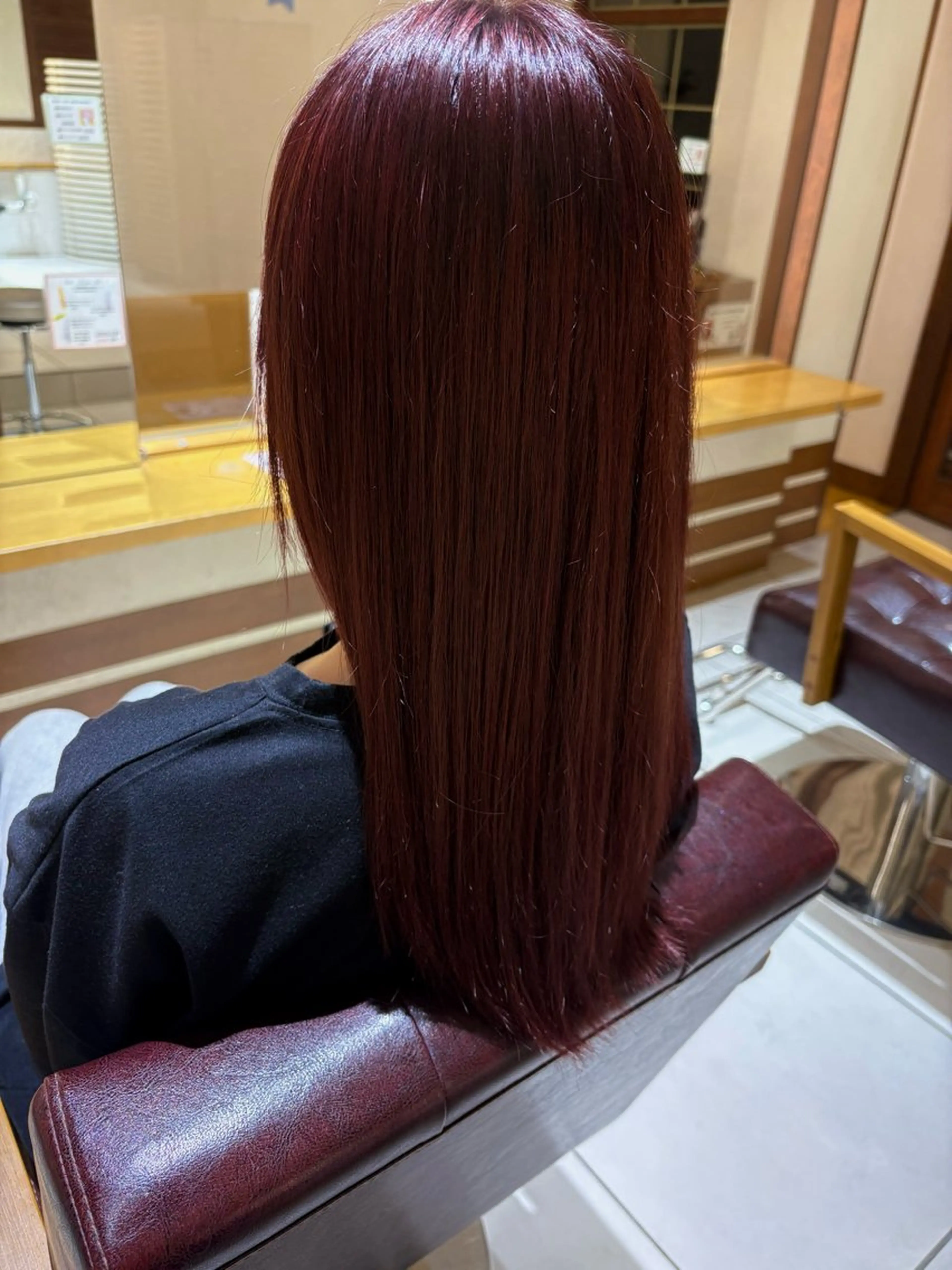 カラー レッドカラー ヘアカラー トリートメント 尾野 碧泉のヘアスタイル