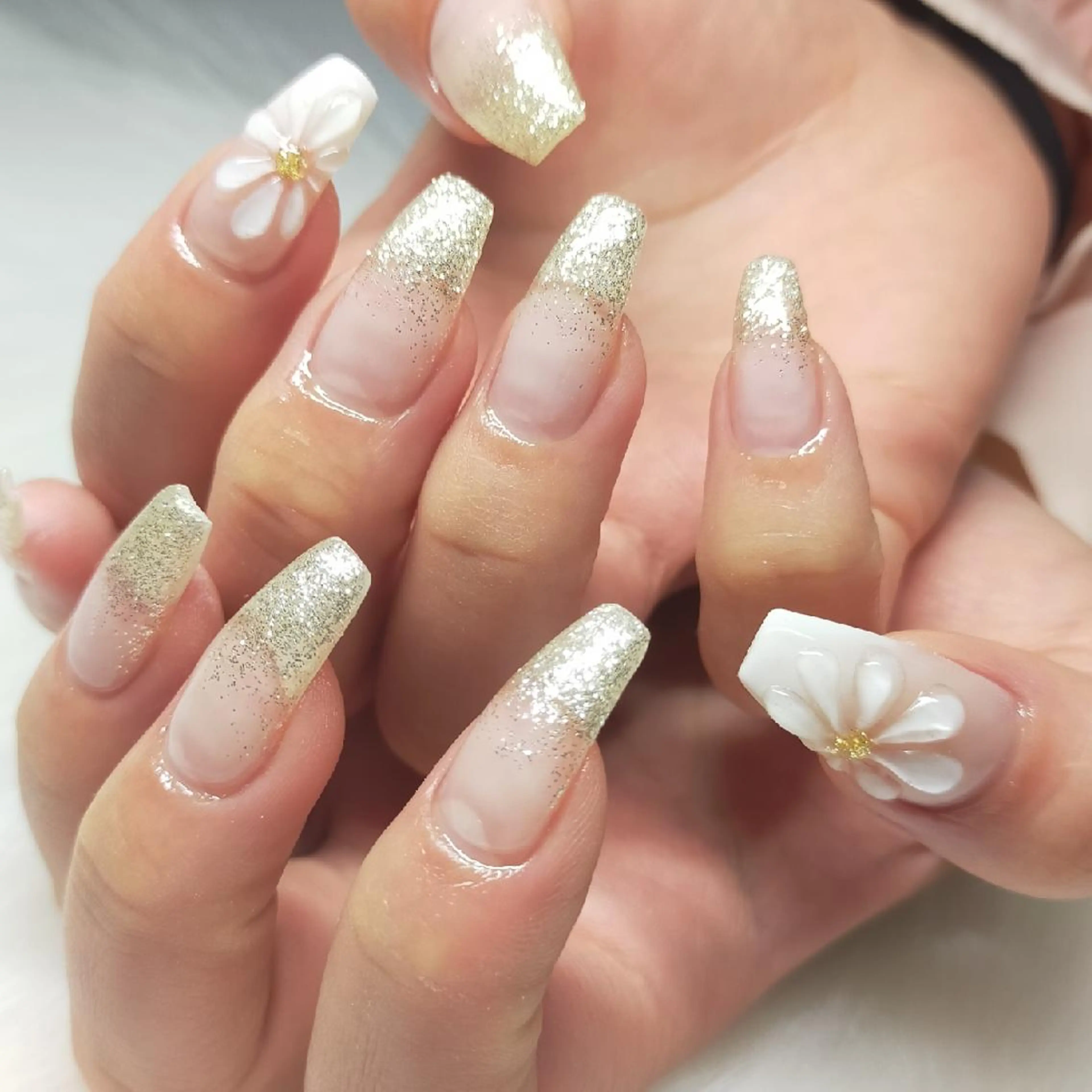 ロング ハンドネイル Beaute Pure_Mのネイルデザイン
