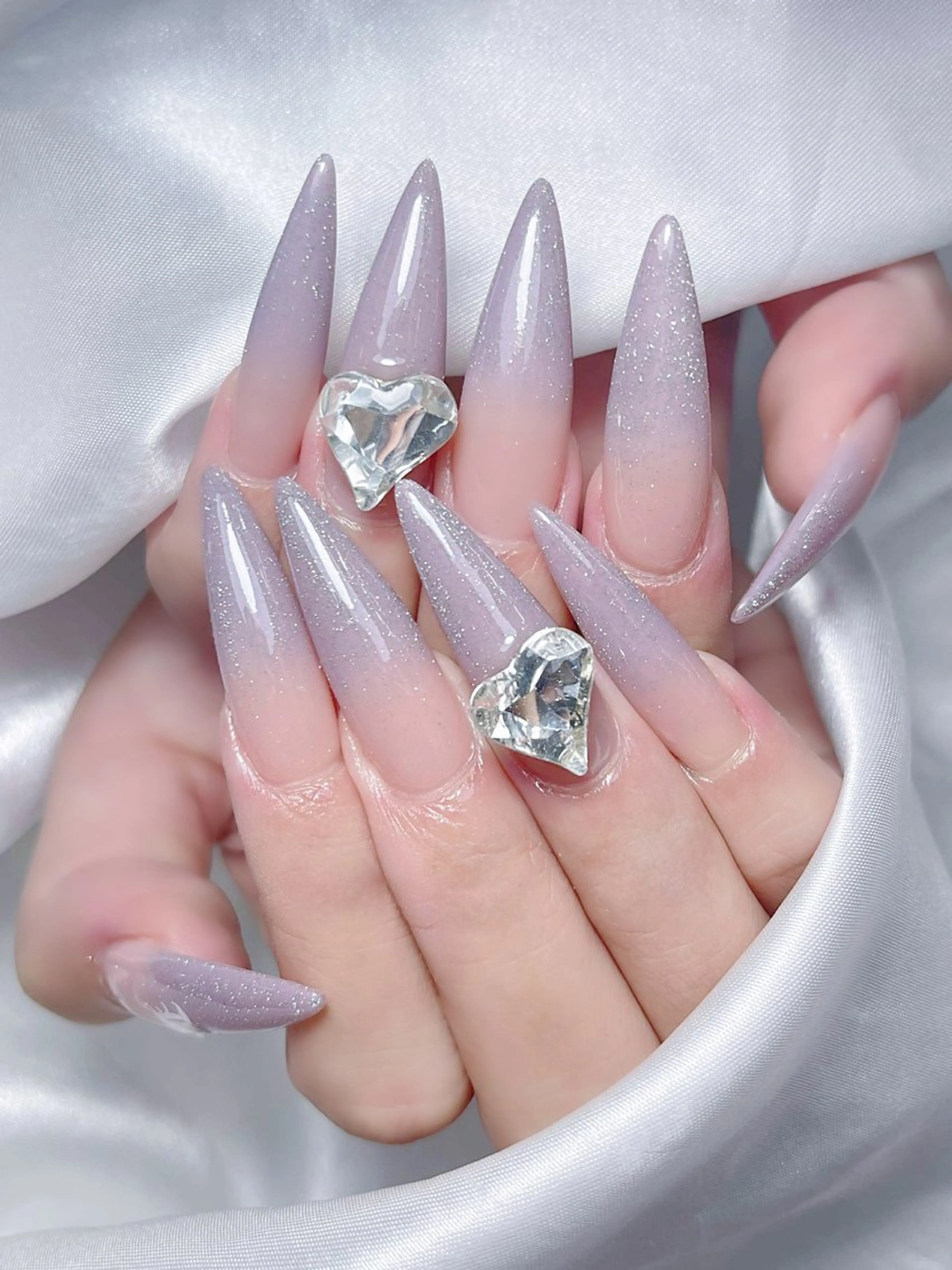 ネイル LEELA NAIL STUDIO所属・LEELA NAIL STUDIOのネイルデザイン