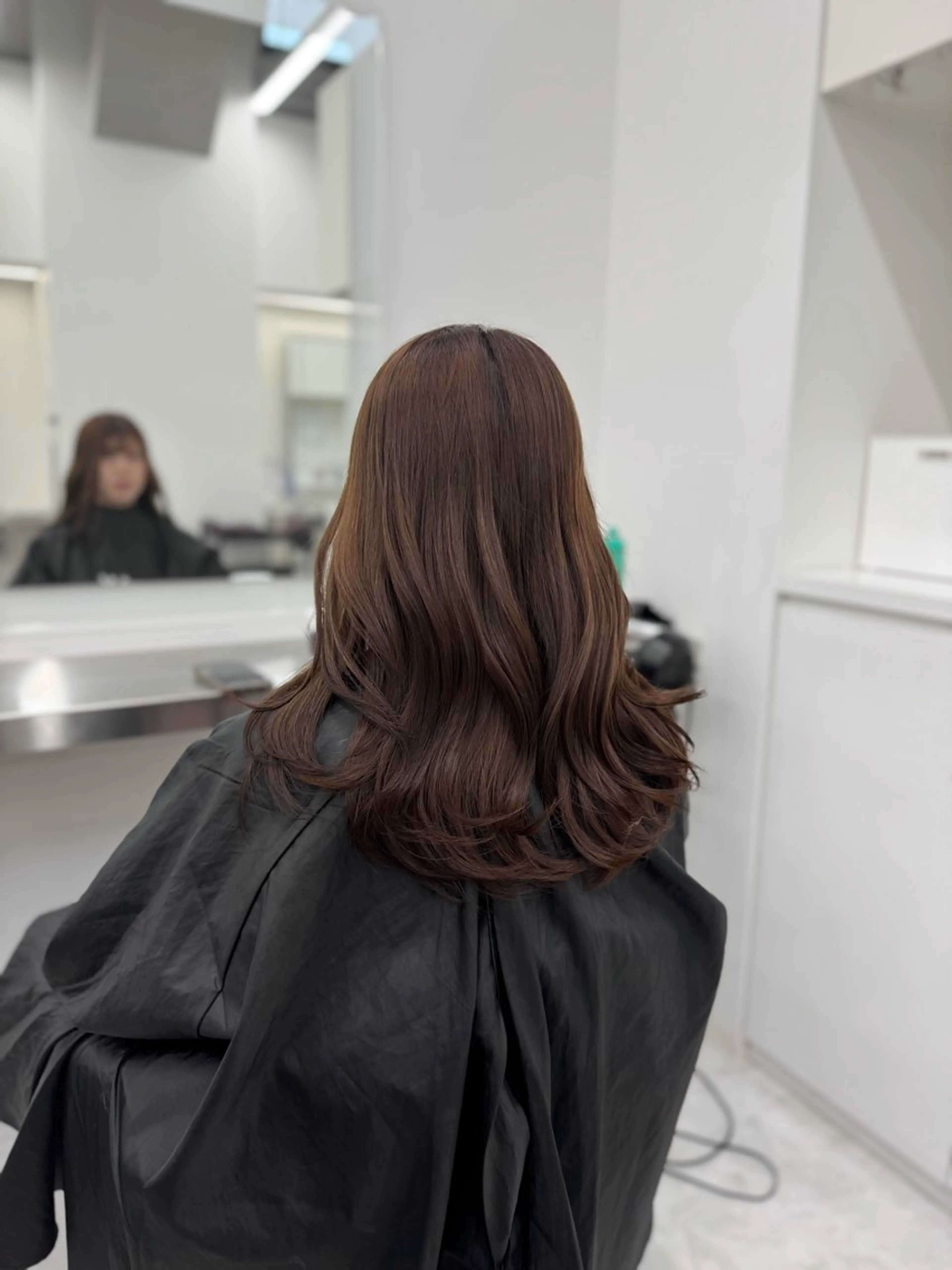 セミロング カラー ヘアカラー トリートメント ブリーチなし🤍透明 感カラー🤍しゅうじのヘアスタイル
