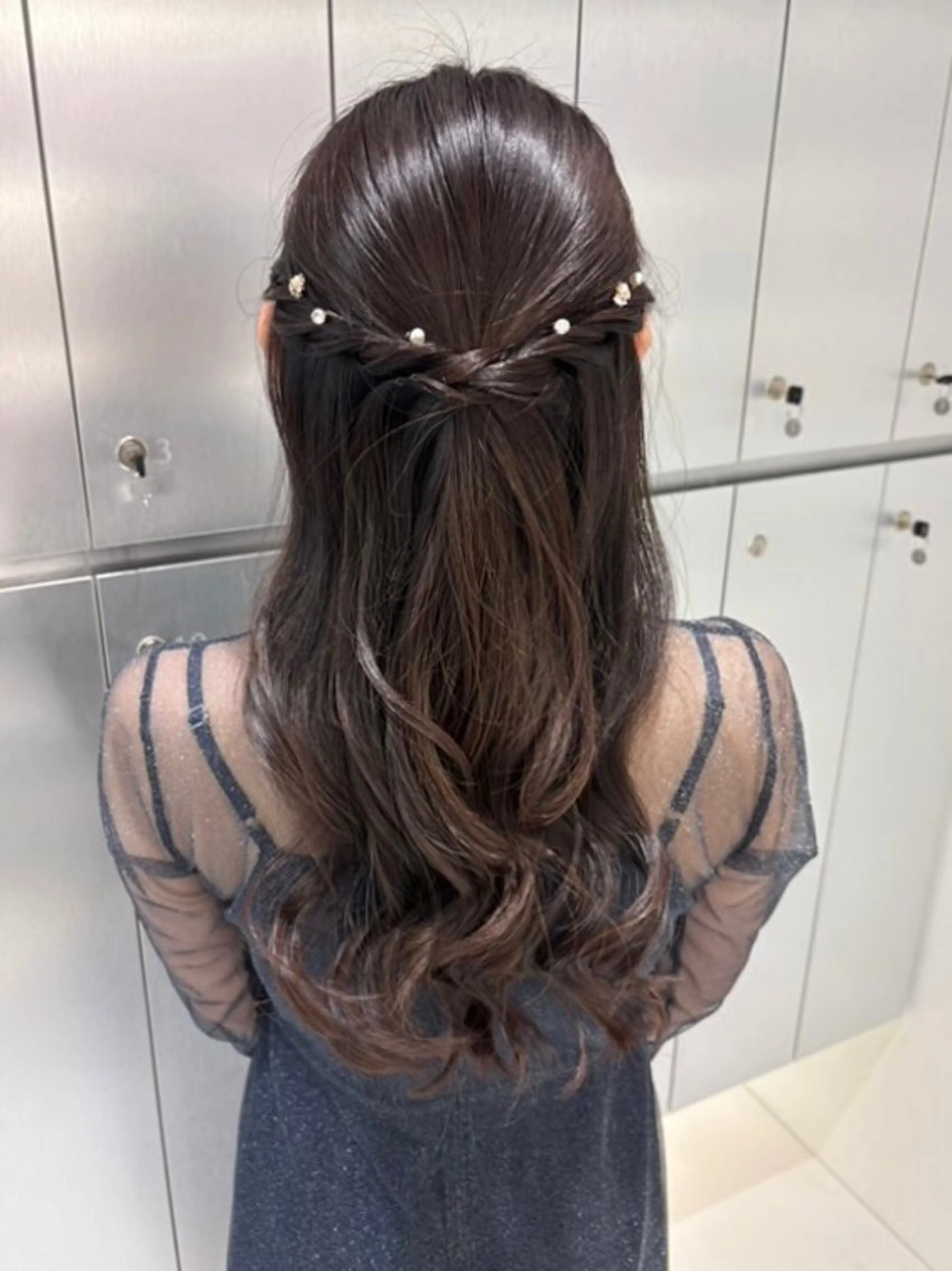 セミロング ヘアアレンジ ハーフアップ 結婚式・ブライダル ヘアセット ヘアセット🎀耳つぼ 👂💎MONAMIのヘアスタイル