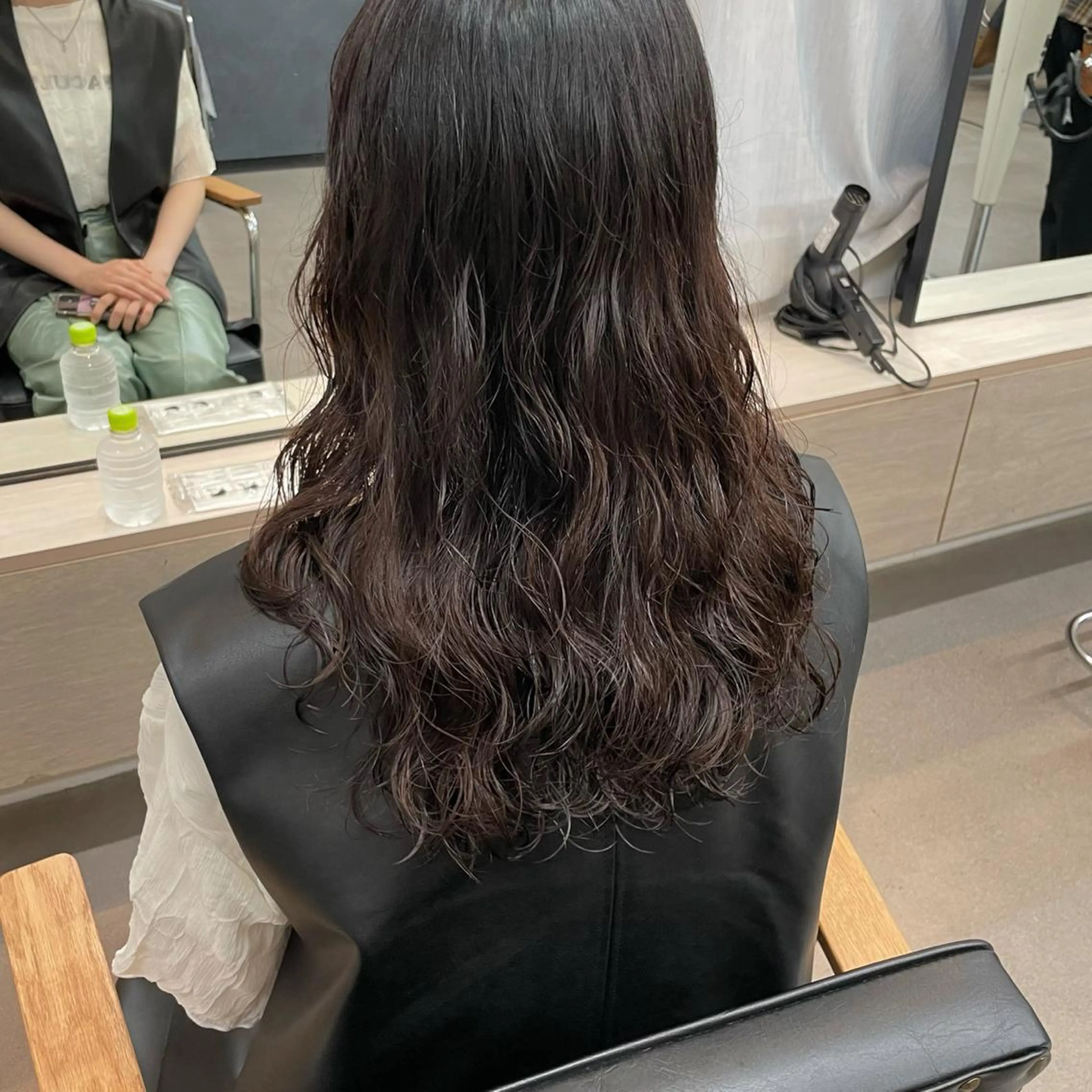 コテ巻き風デジタルパーマの写真