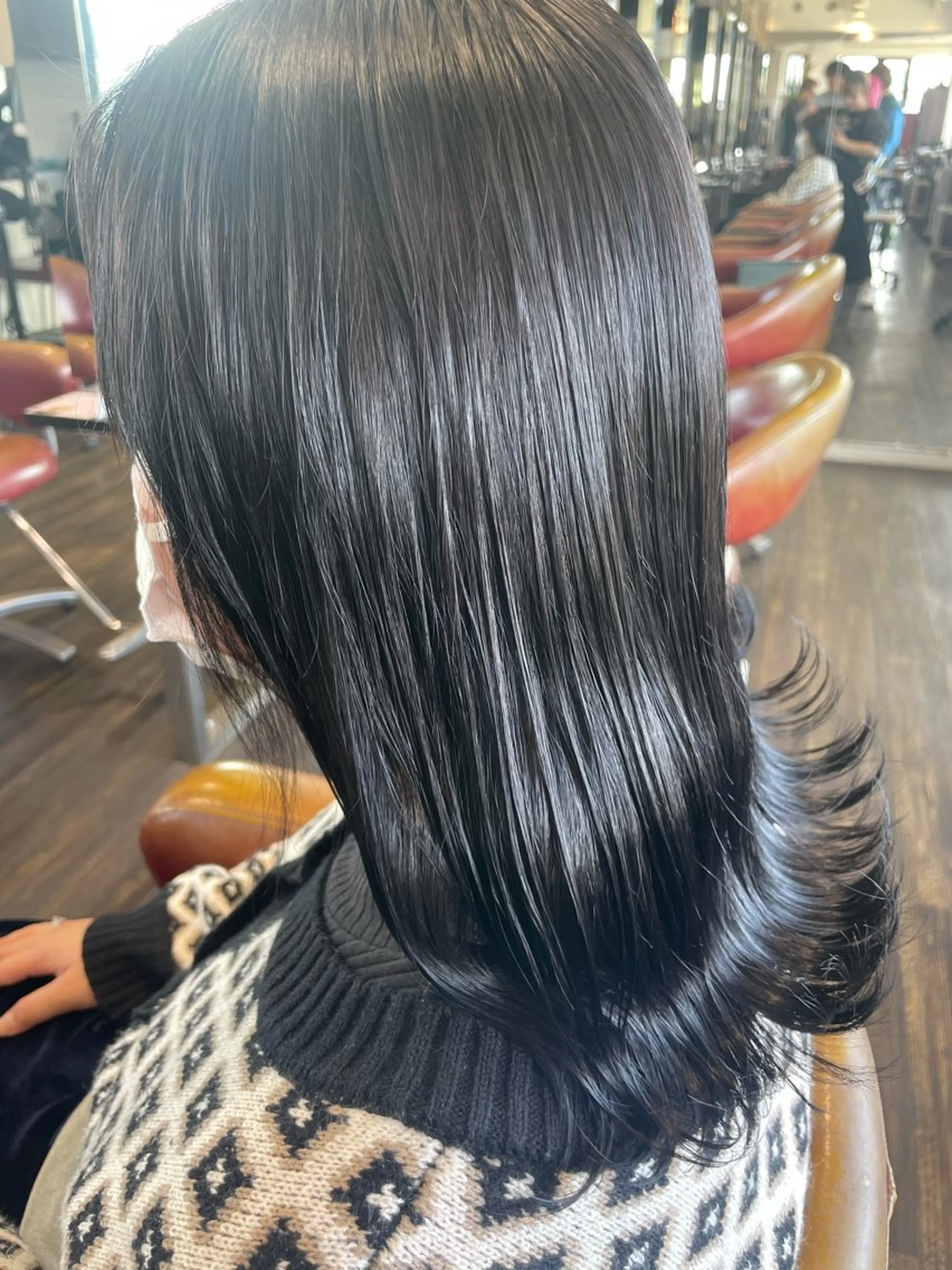 ロング カラー 黒髪 透明感カラー カット ヘアカラー 佐藤 綾郁のヘアスタイル