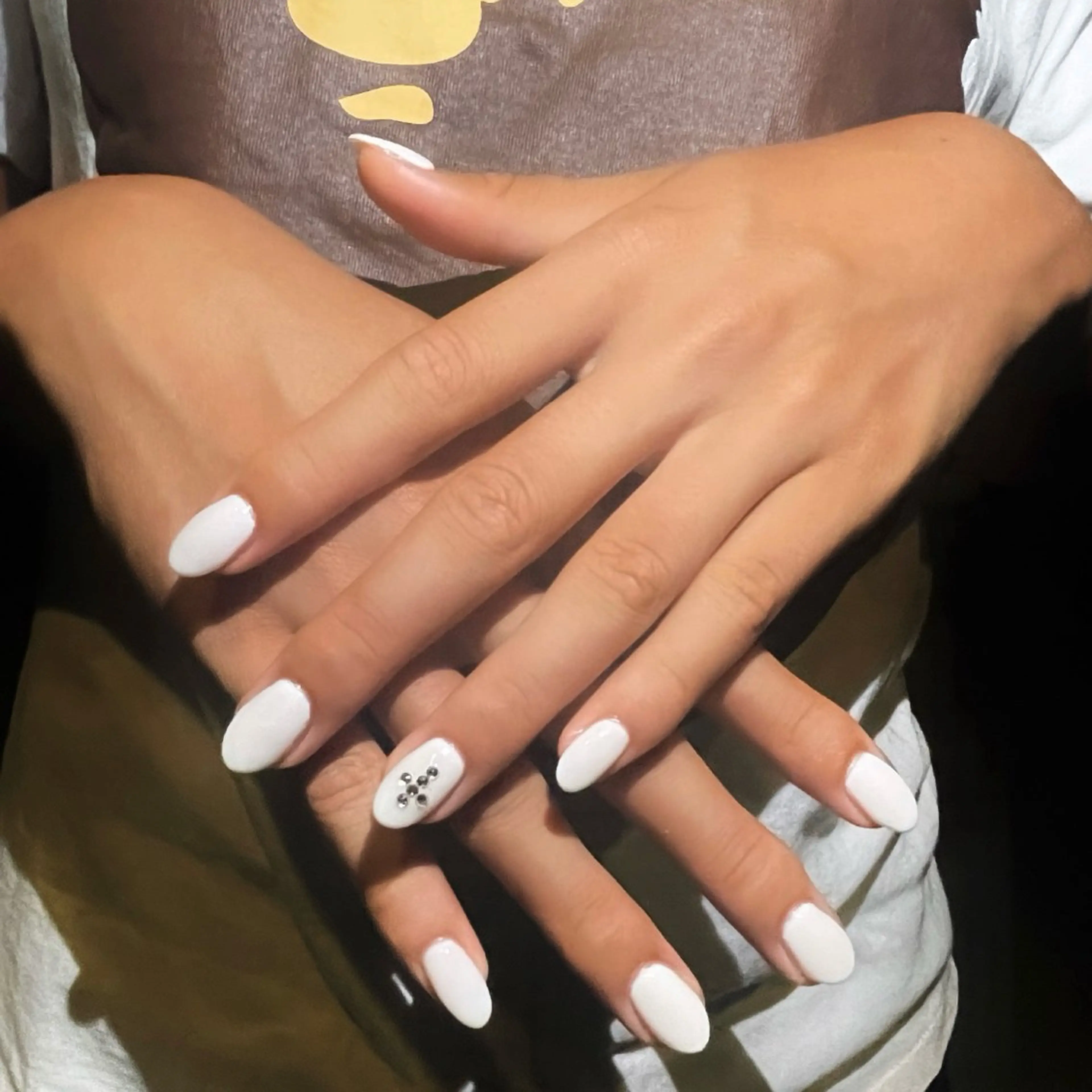 ネイル ワンカラーネイル ホワイト ハンドネイル IROHA NAIL nanaのネイルデザイン