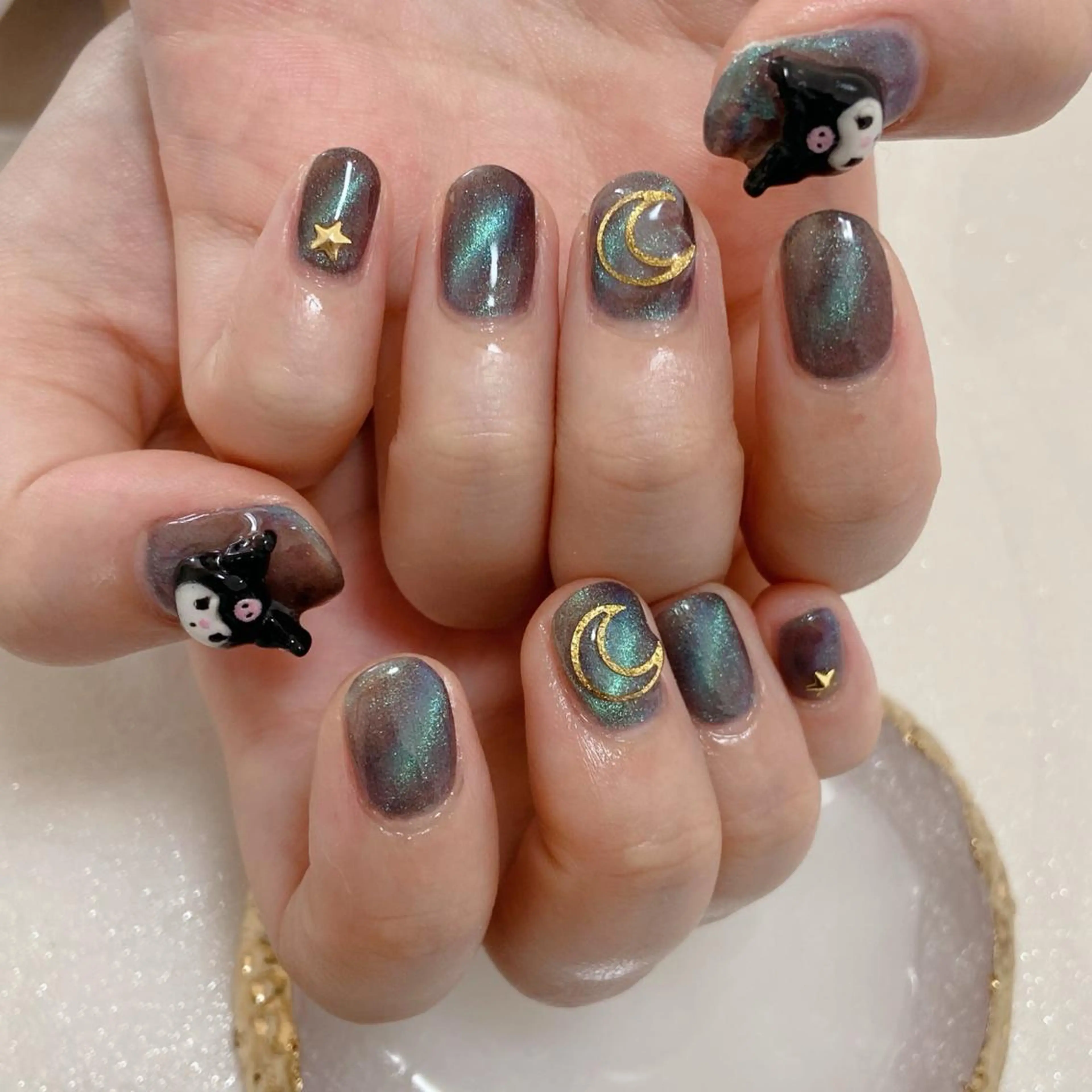 ネイル マグネットネイル nail salon MARuのネイルデザイン