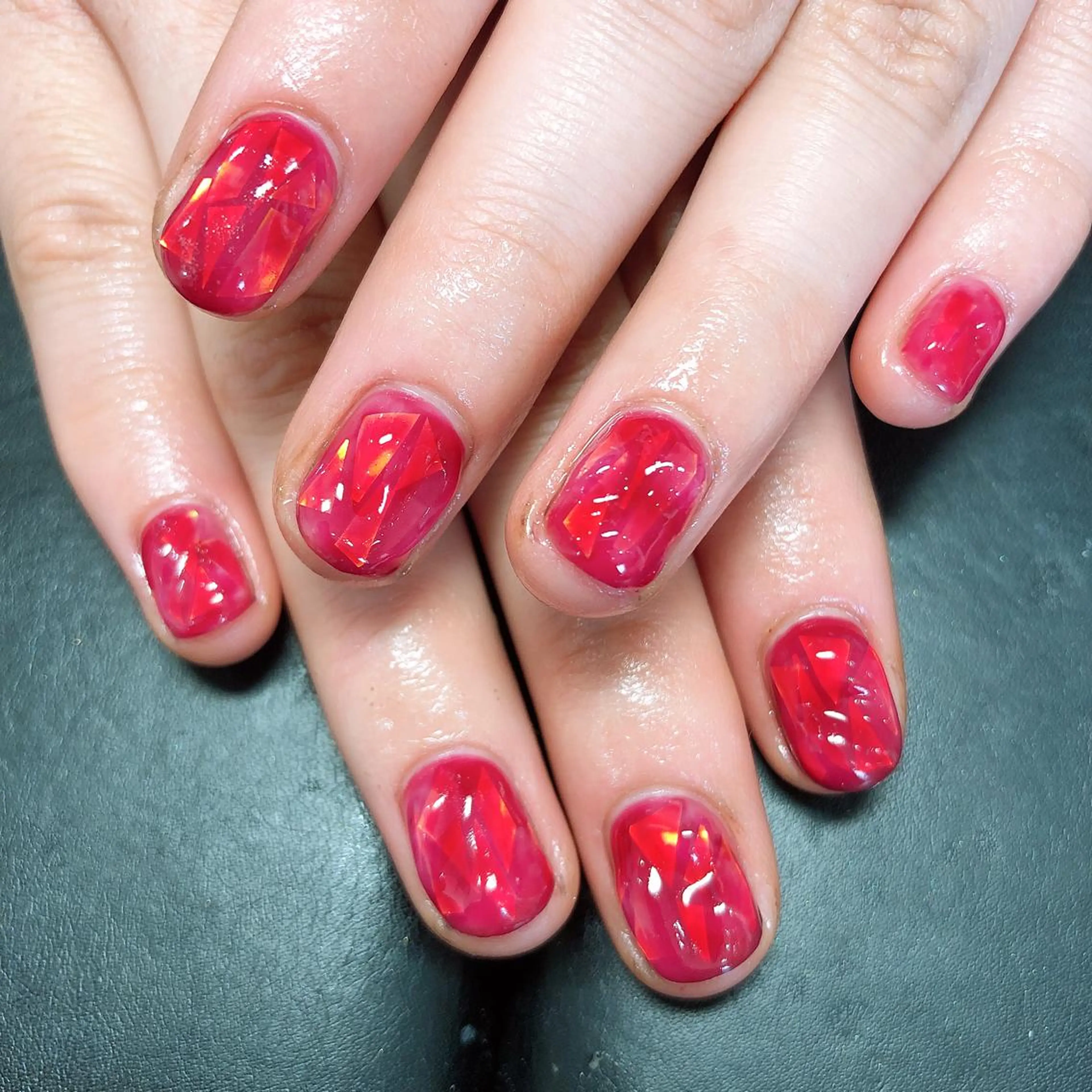 ネイル 赤色 Nail salon  Stella所属・Nail salon Stellaのネイルデザイン