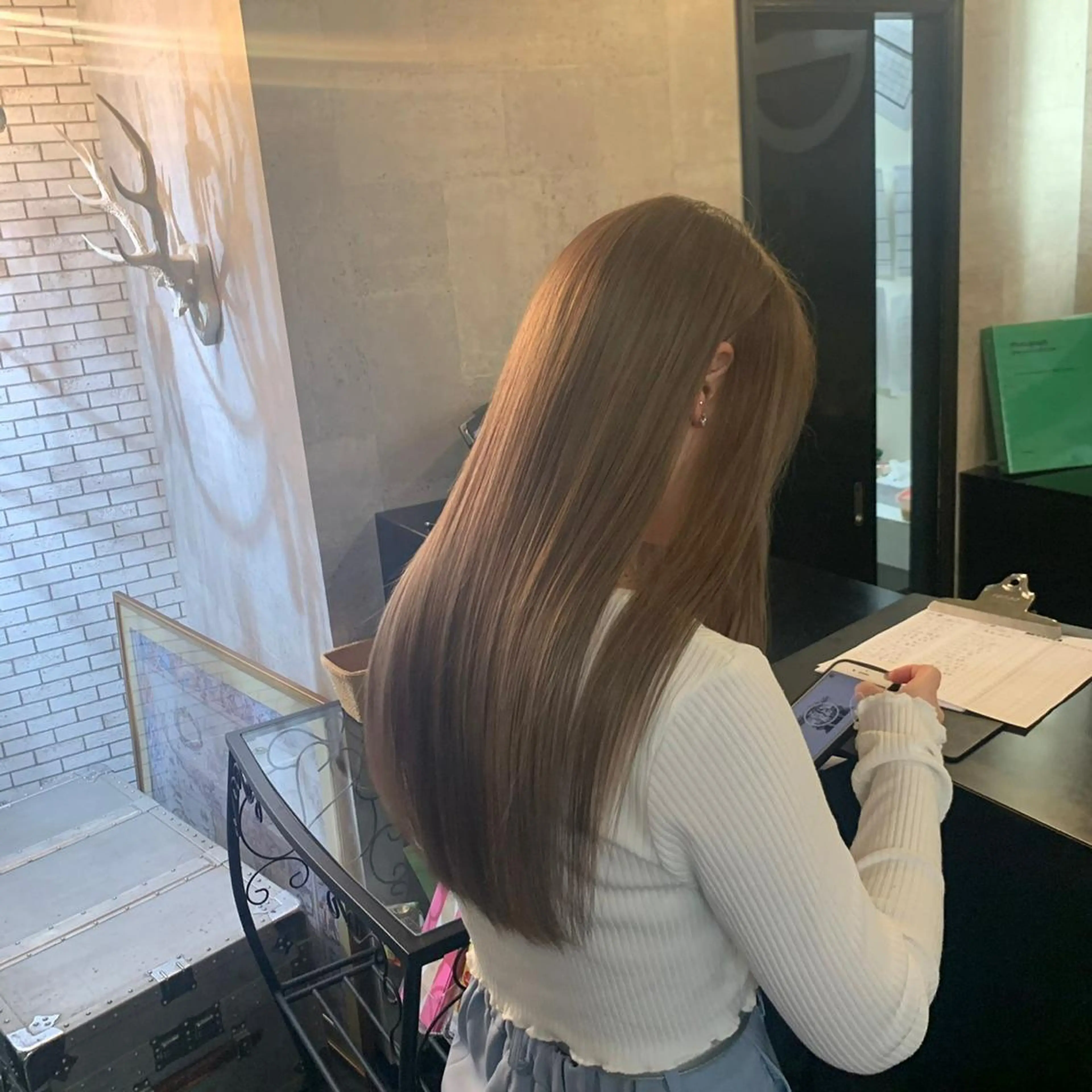 ロング LITA hair所属・鄭 弘志のヘアスタイル