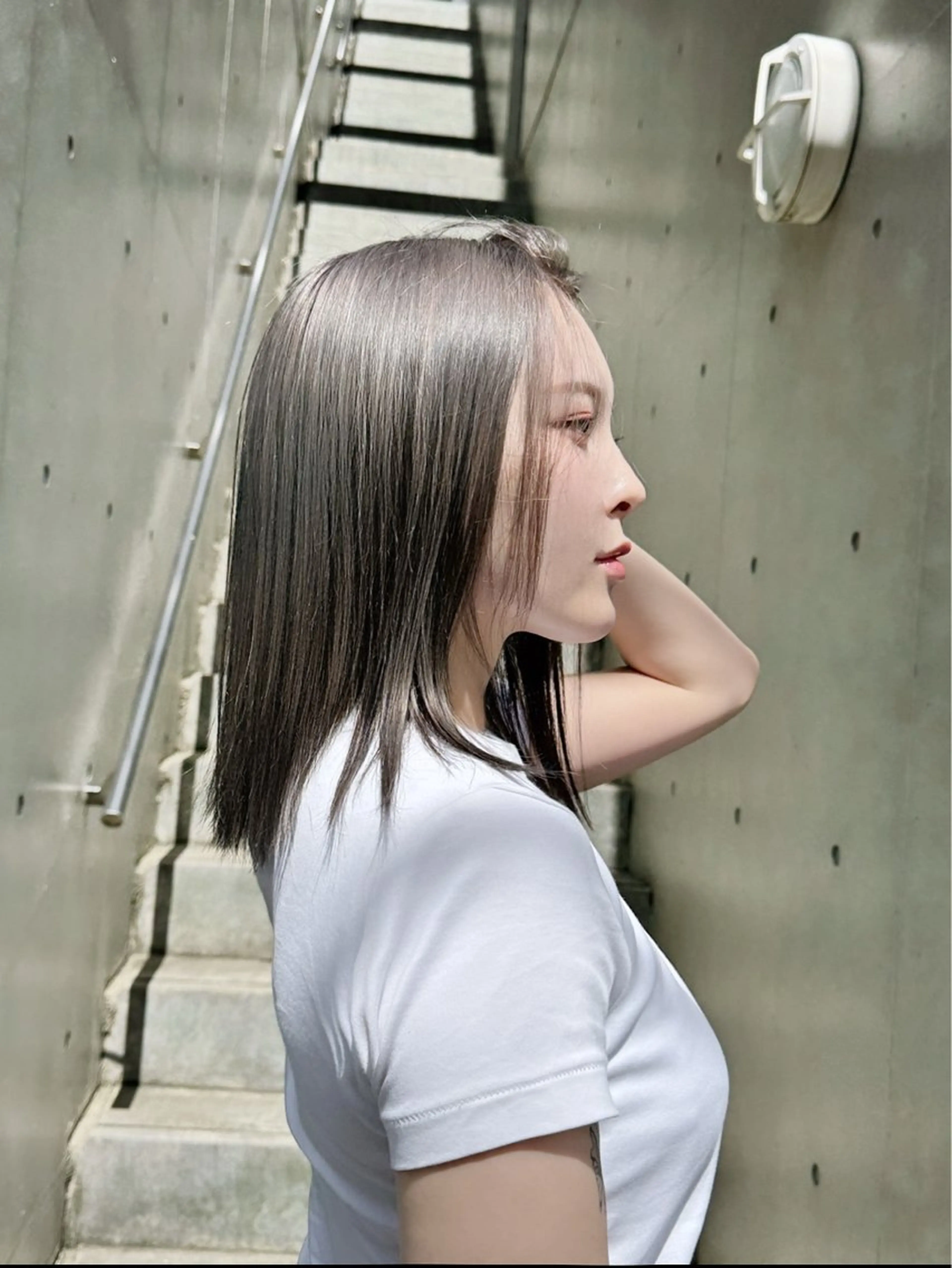 カラー ブリーチ ヘアカラー ニトウ レイナ🌺🌴🐠のヘアスタイル