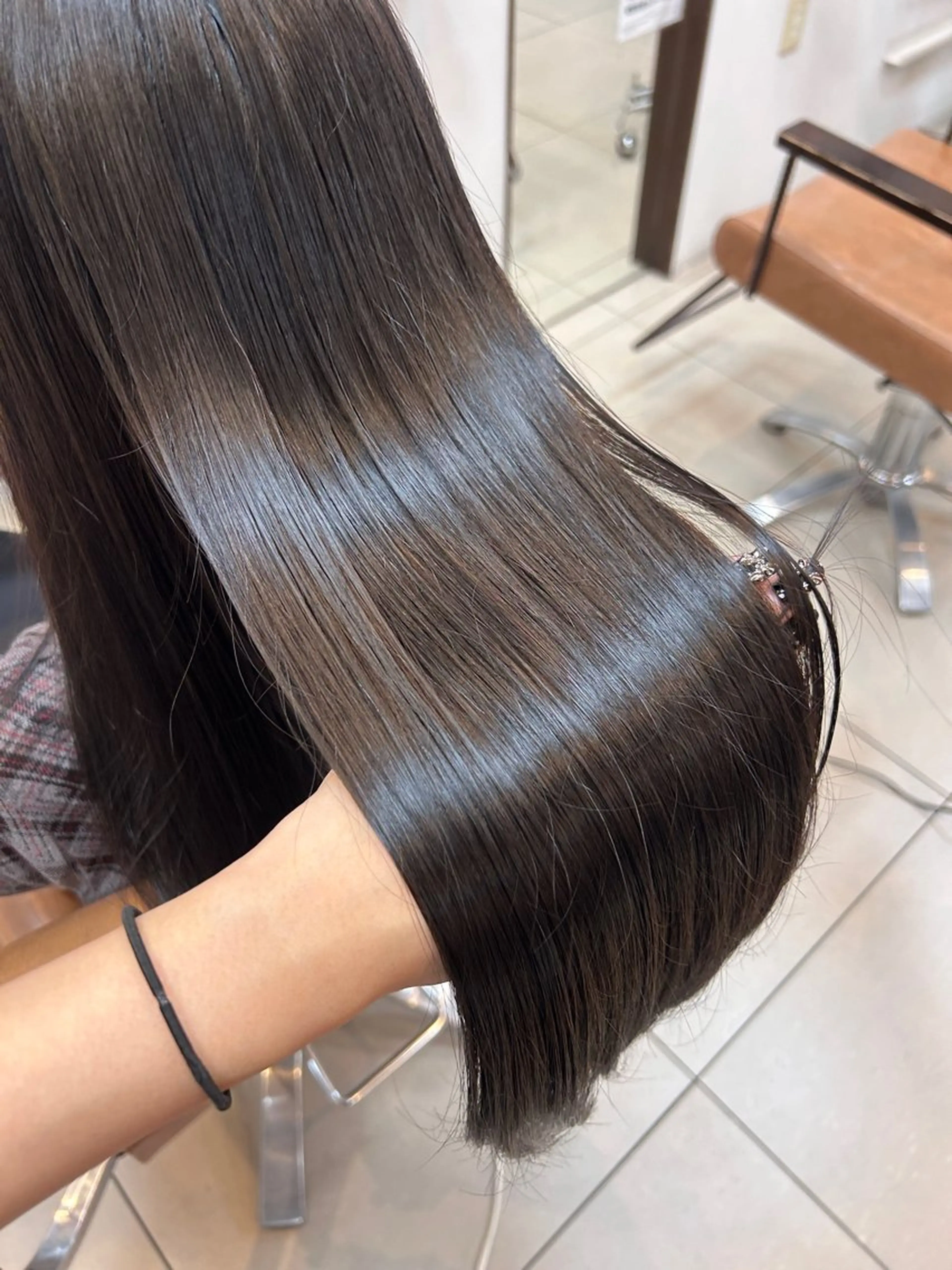 ロング カラー 透明感カラー グレージュ ヘアカラー トリートメント 阪田 真奈未のヘアスタイル