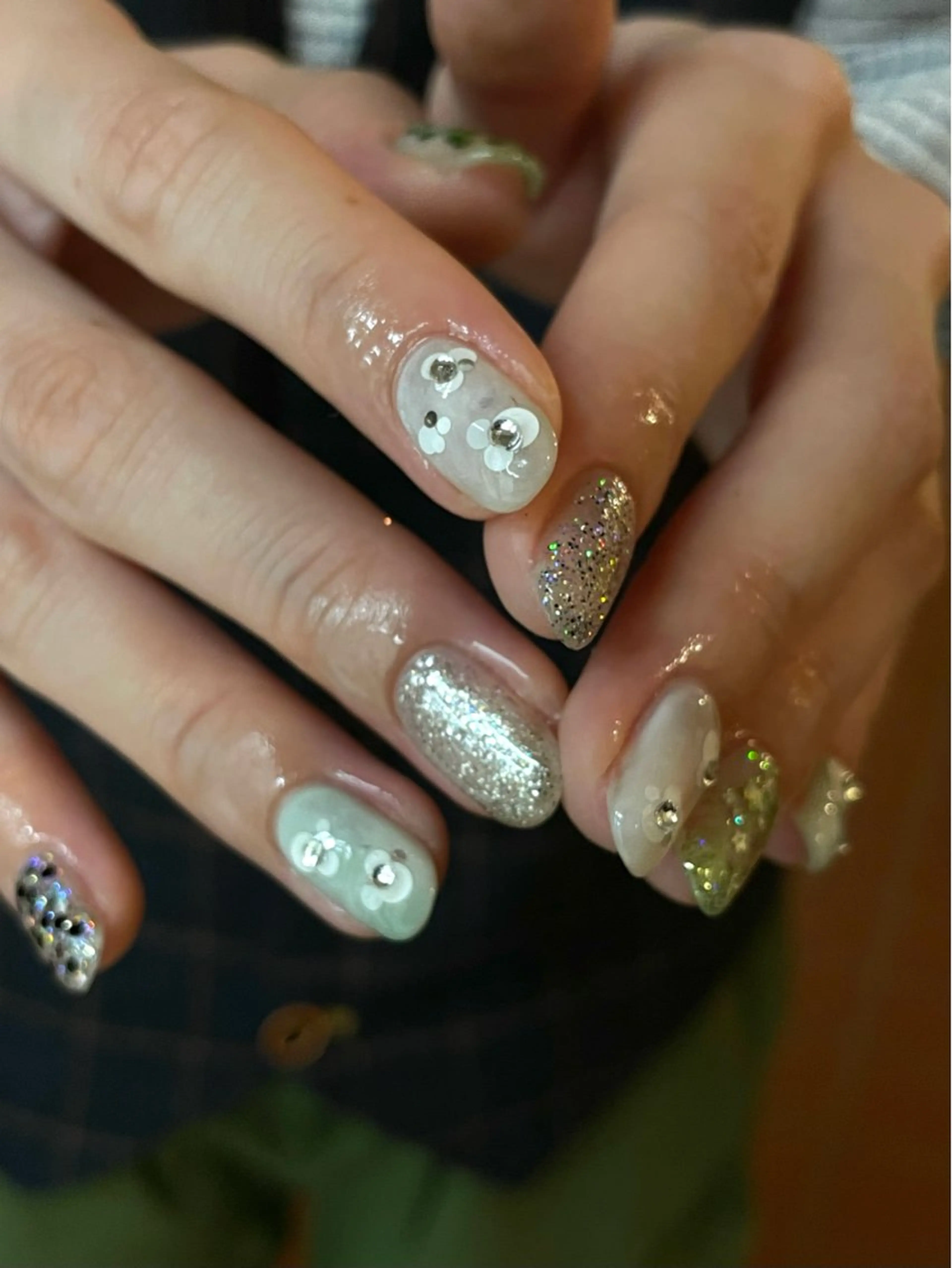 ネイル ハンドネイル shion .のネイルデザイン