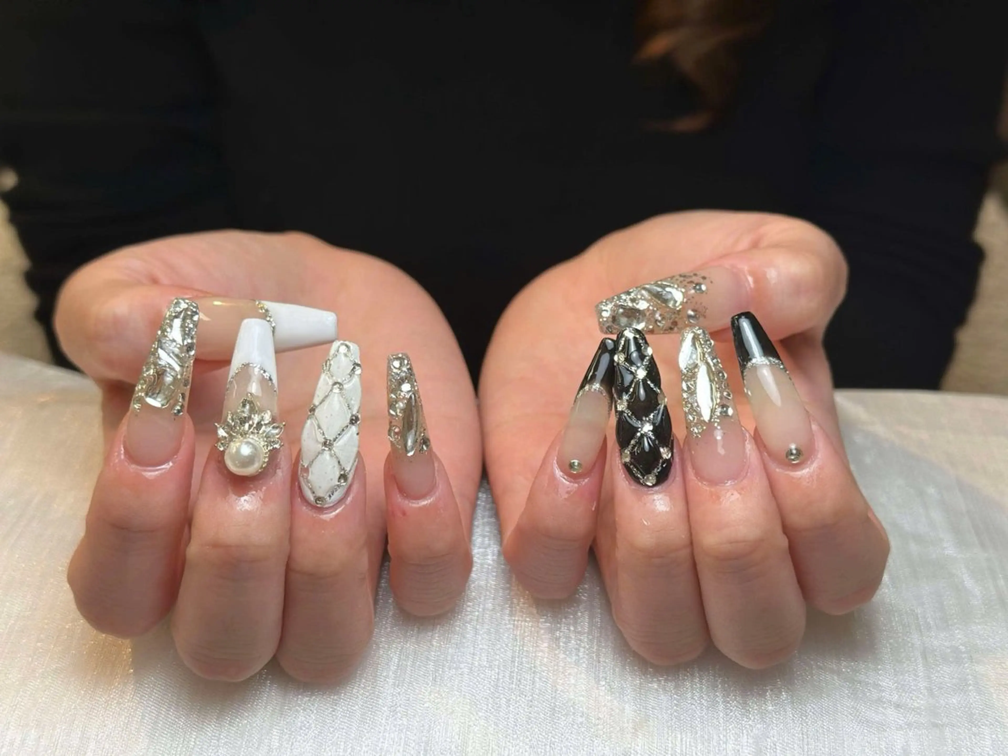 ネイル アートネイル 成人式 ジェルネイル ニュアンスネイル 夏ネイル ハンドネイル Nie Nail Shinokuboのネイルデザイン