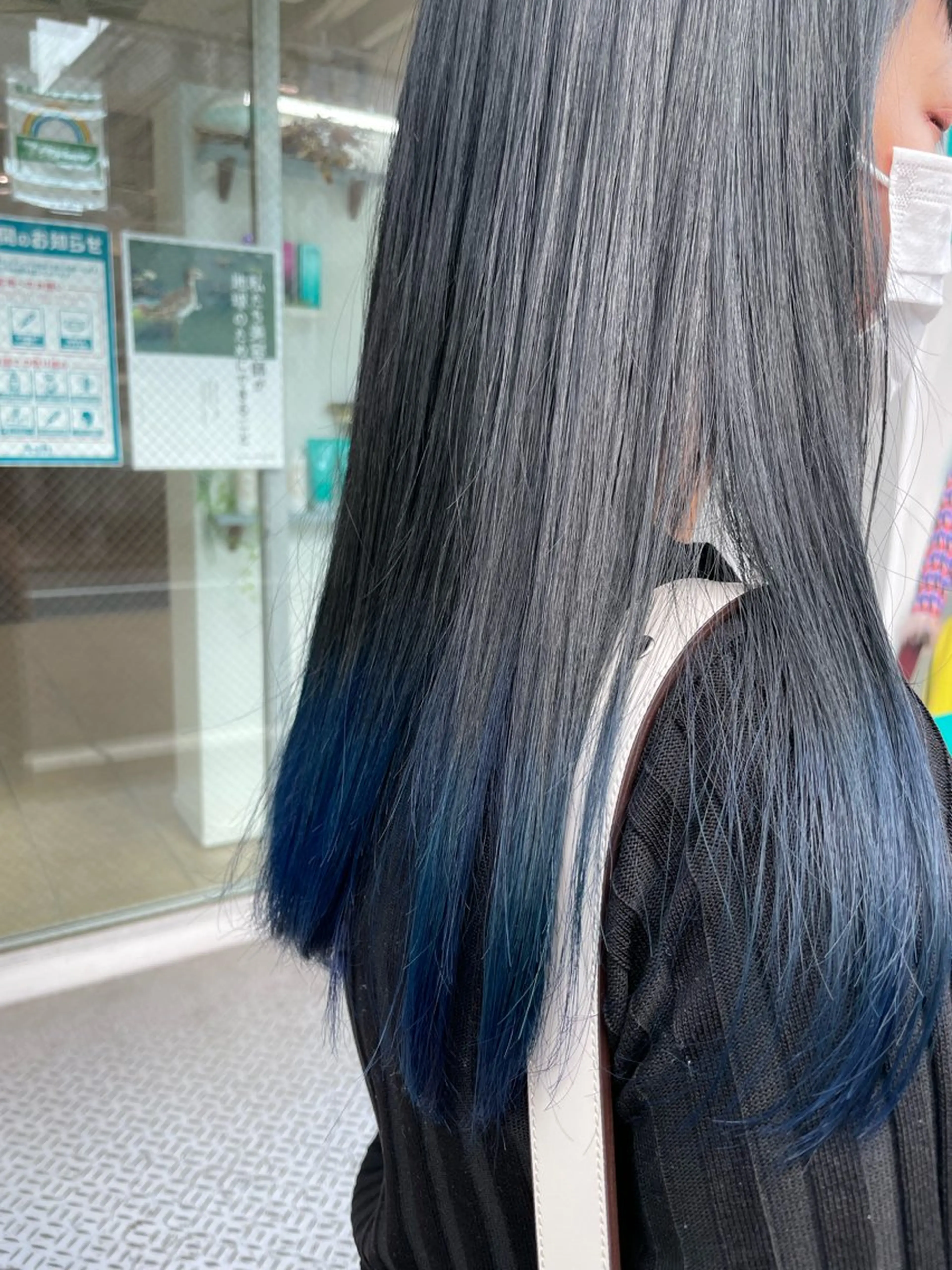 セミロング カラー ヘアカラー YUI /ハイトーンカラーのヘアスタイル
