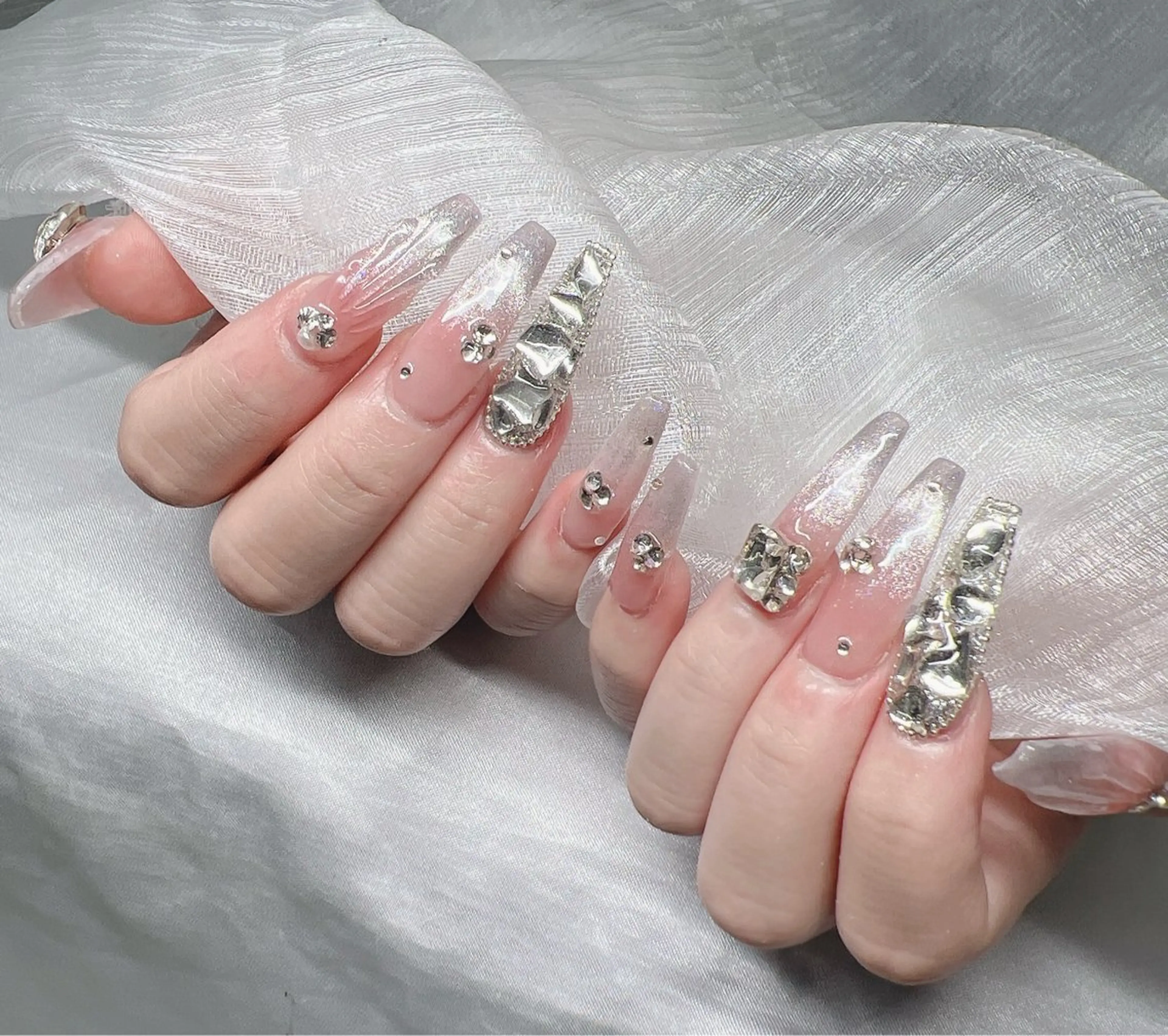 ネイル ハンドネイル Lee Nailsのネイルデザイン