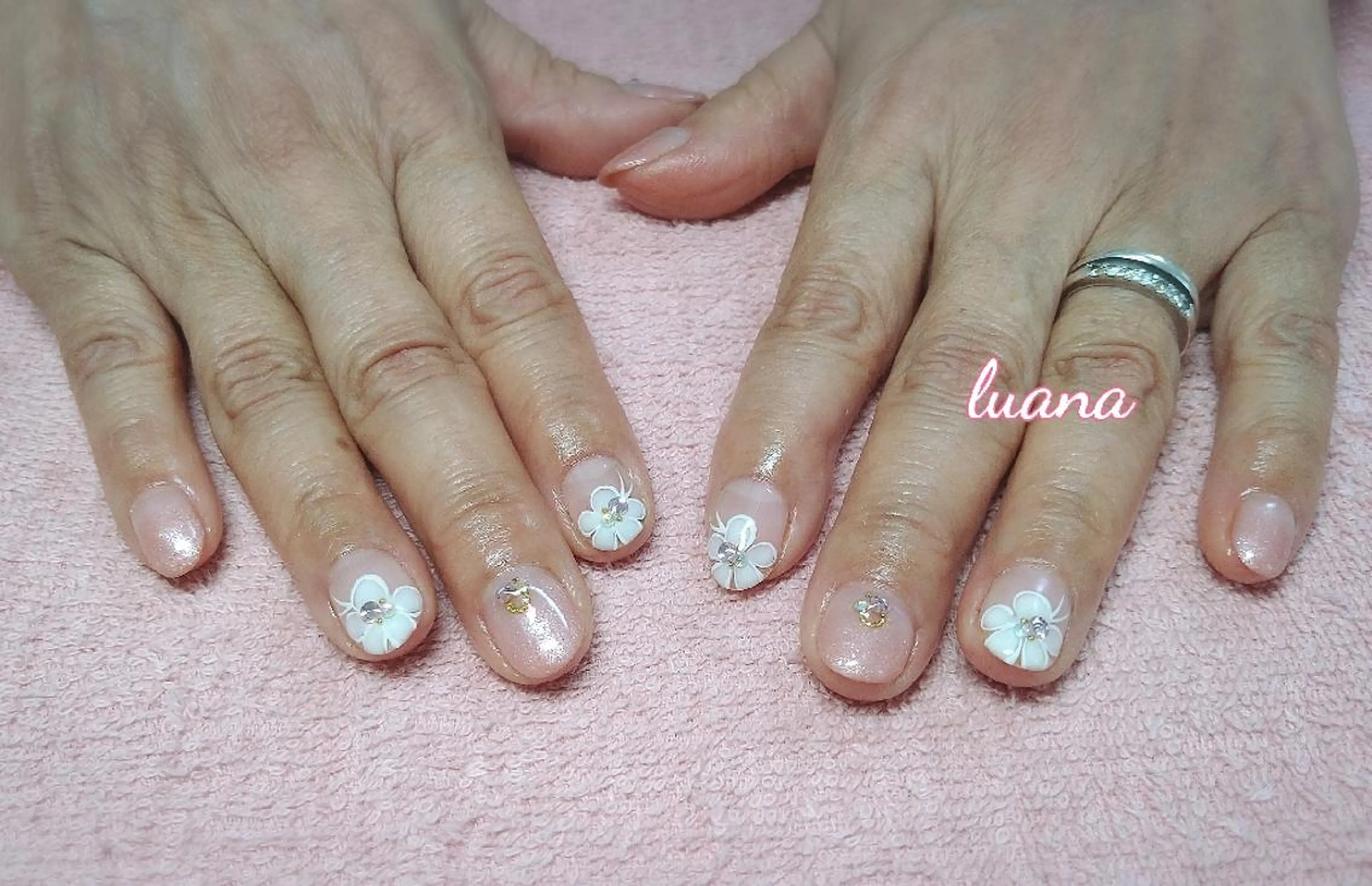 ネイル ハンドネイル LUANA  TAKAHASHIのネイルデザイン